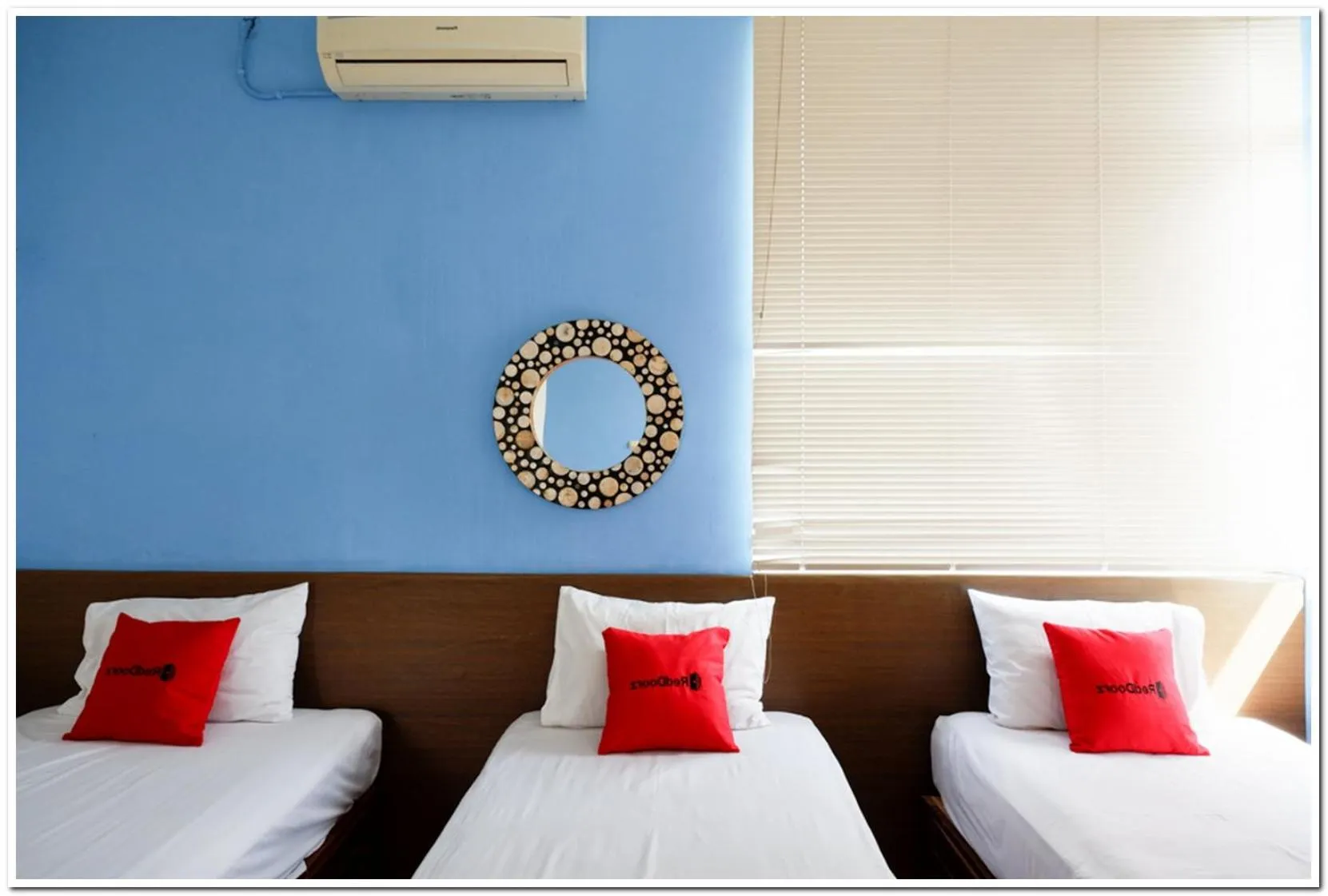 Bedroom in RedDoorz near Lempuyangan Train Station