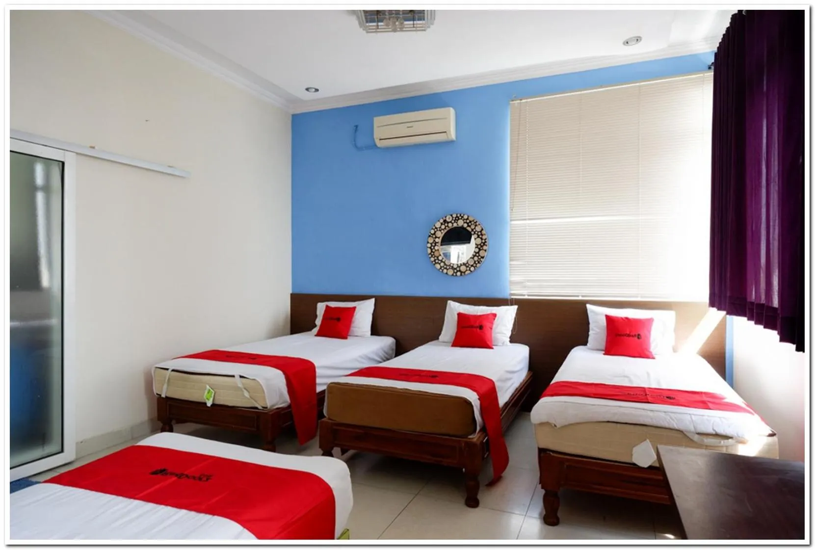 Bedroom in RedDoorz near Lempuyangan Train Station