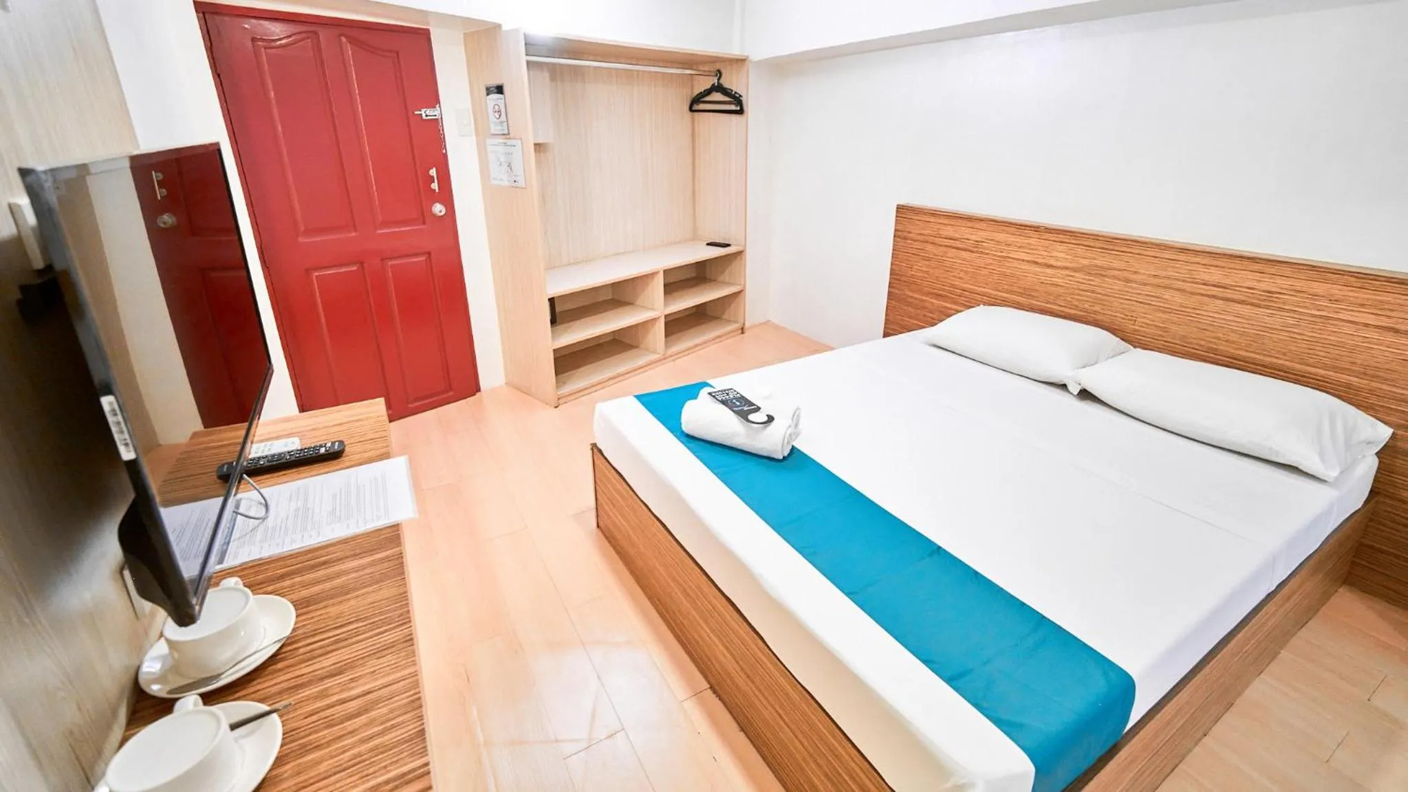 Photo of the whole room, Bed in Circuit Hostel