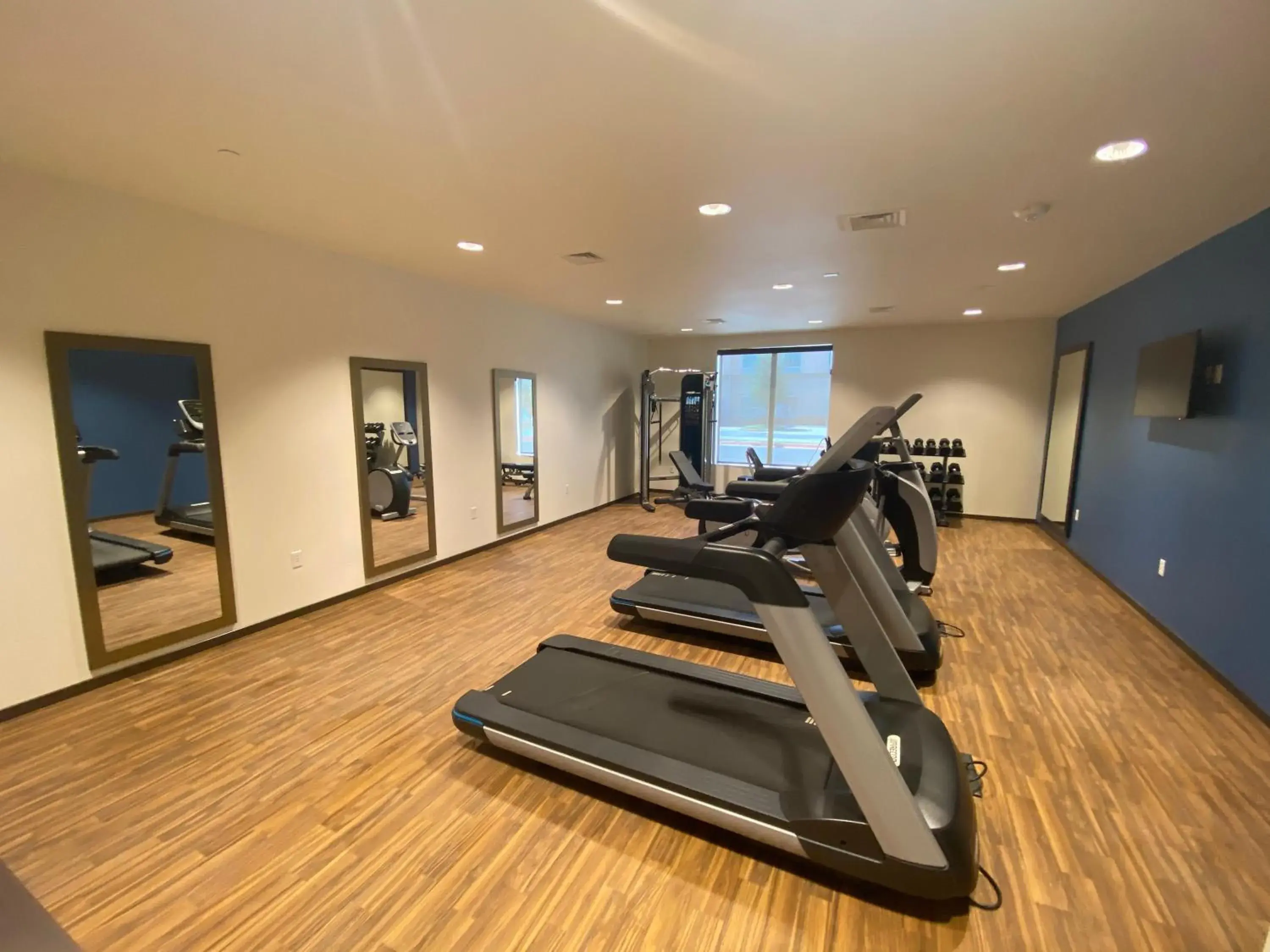 Fitness centre/facilities in Comfort Suites Midland West Fitness centre/facilities in Comfort Suites Midland West