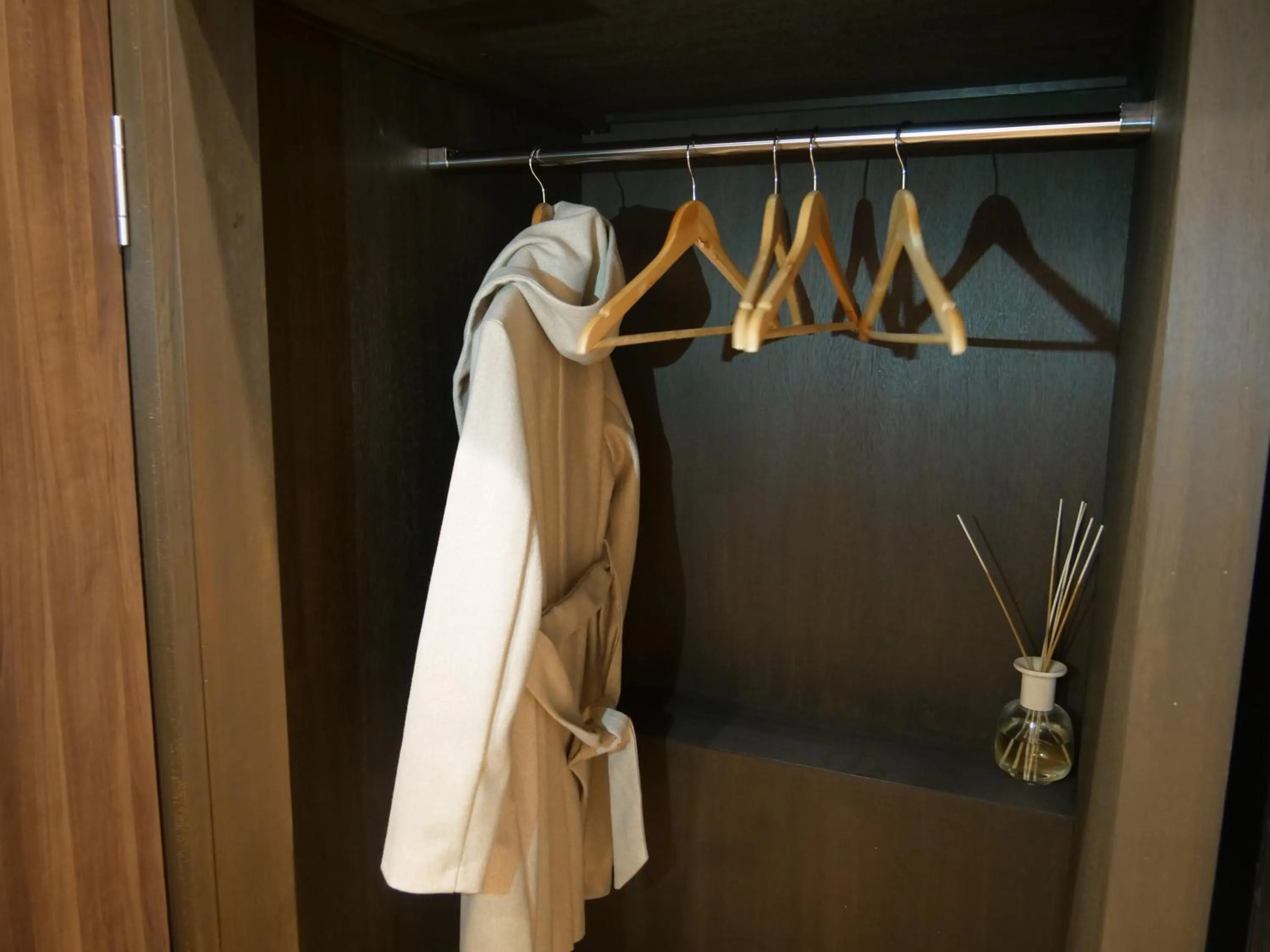 wardrobe in Yuimaru EAST - 最大18名貸切OK