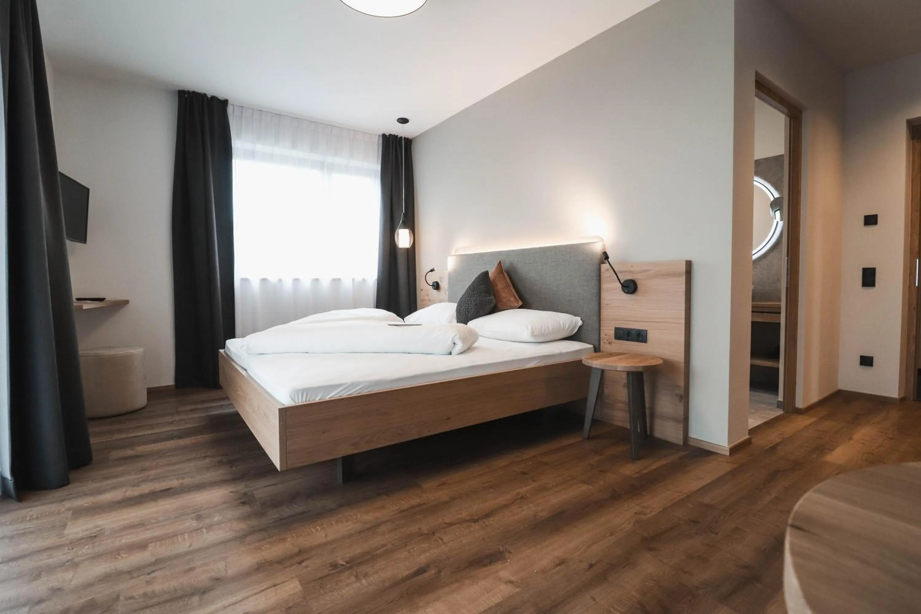 Photo of the whole room, Bed in Guesthouse Karnatsch