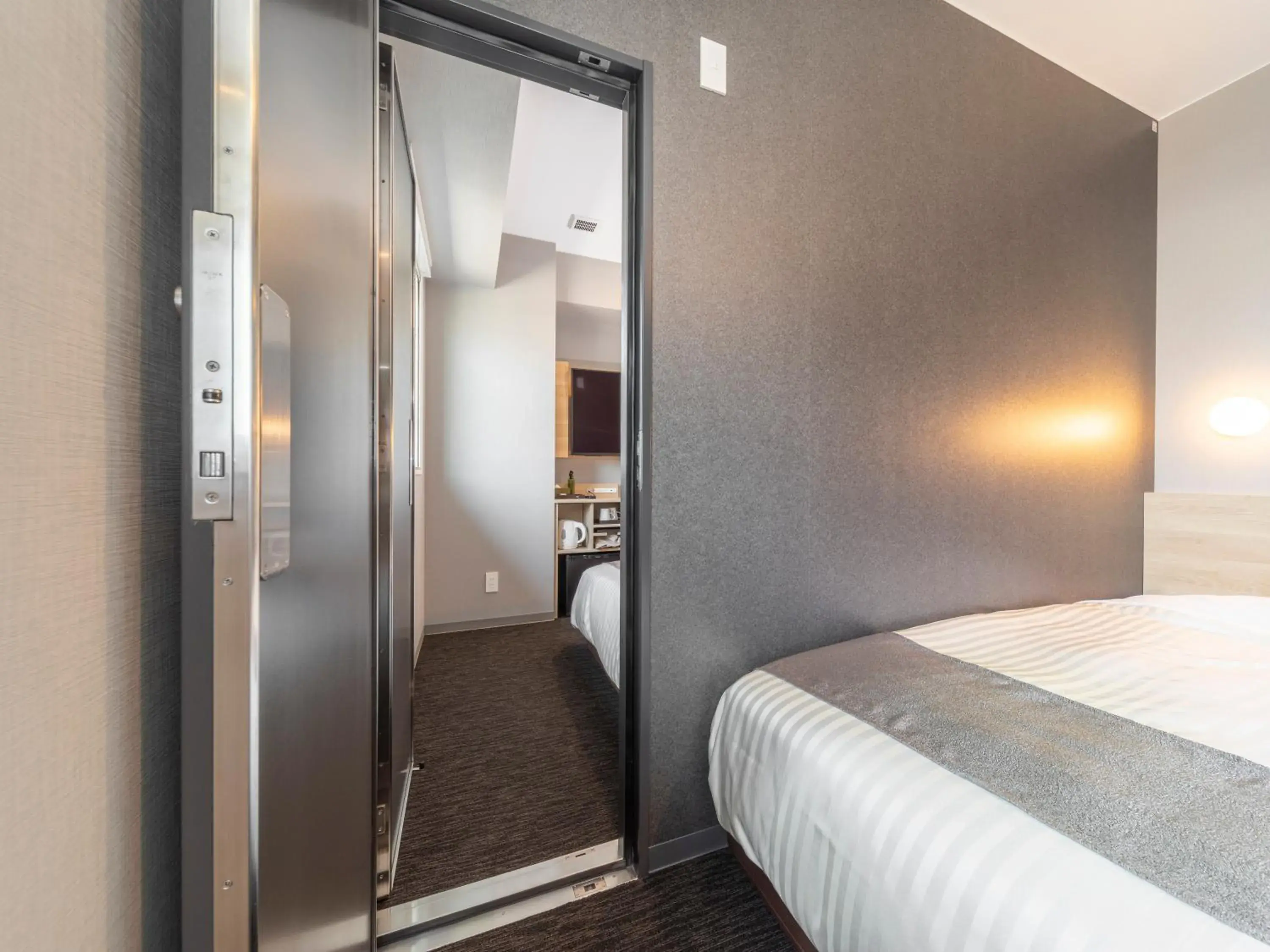 Bed in Super Hotel Premier Kanazawaeki Higashiguchi Bed in Super Hotel Premier Kanazawaeki Higashiguchi