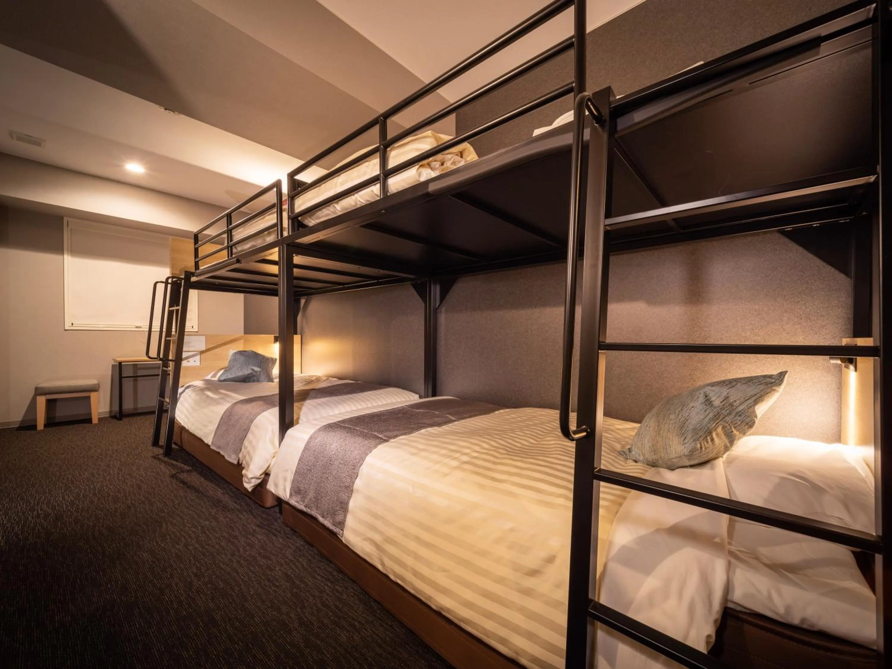 Bed in Super Hotel Premier Kanazawaeki Higashiguchi