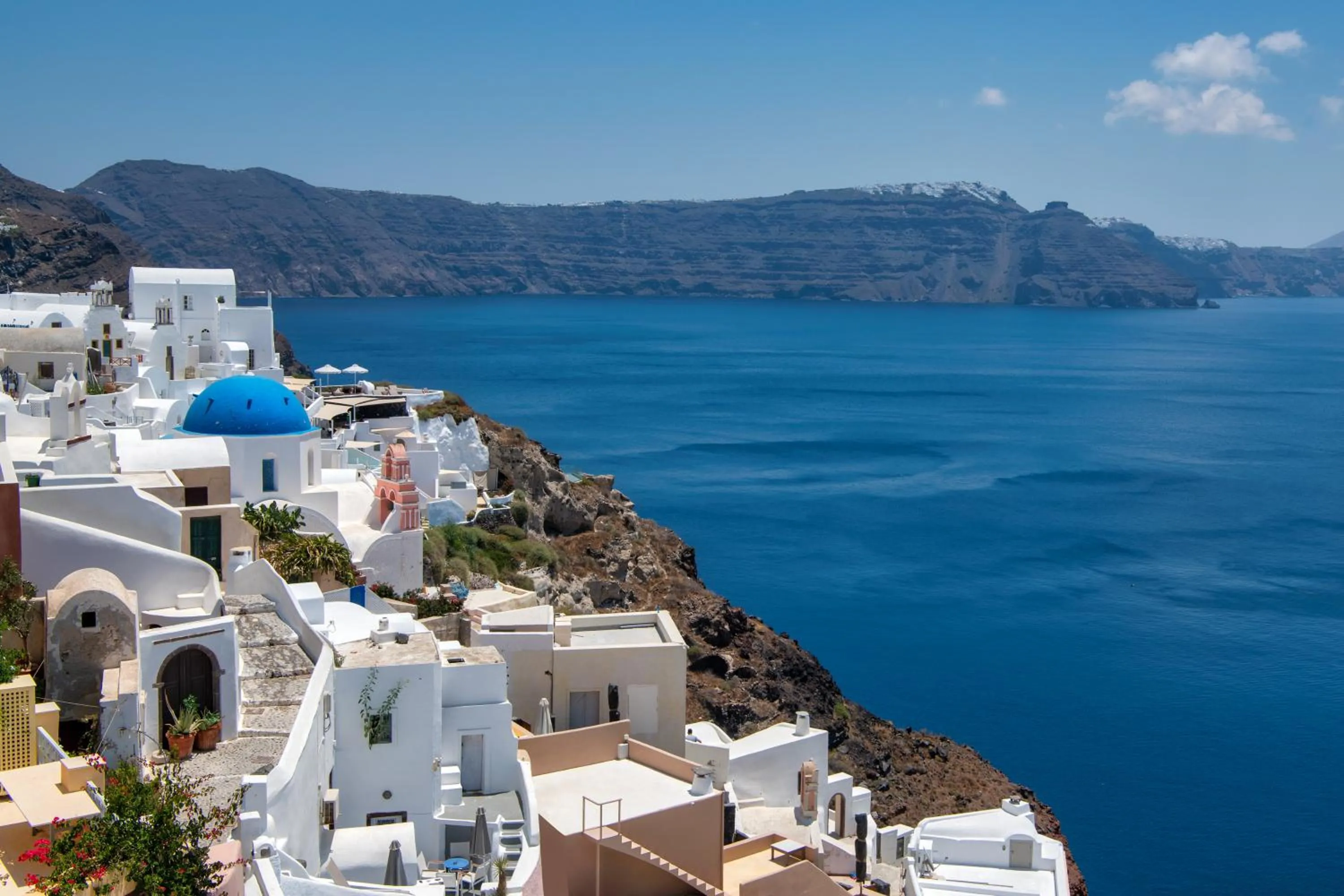 Neighbourhood in Kaleidoscope Oia Suites