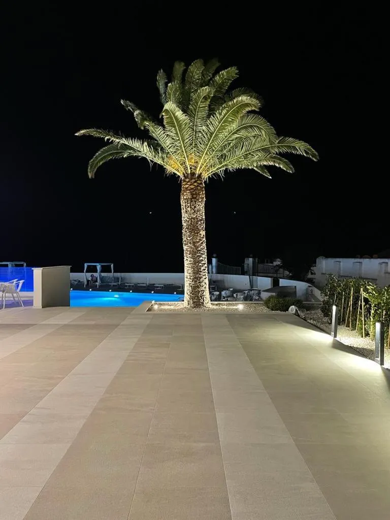 Swimming pool in Rodi Resort