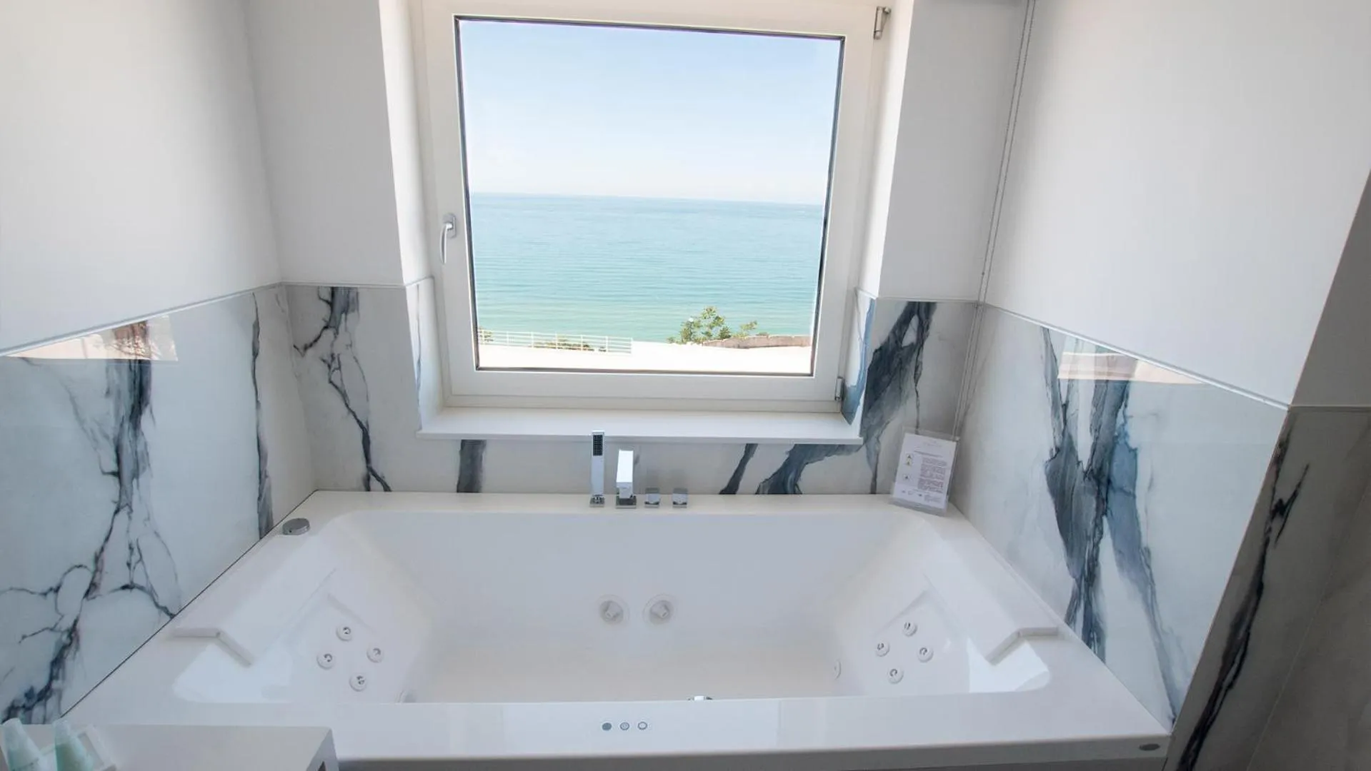 Hot Tub in Rodi Resort