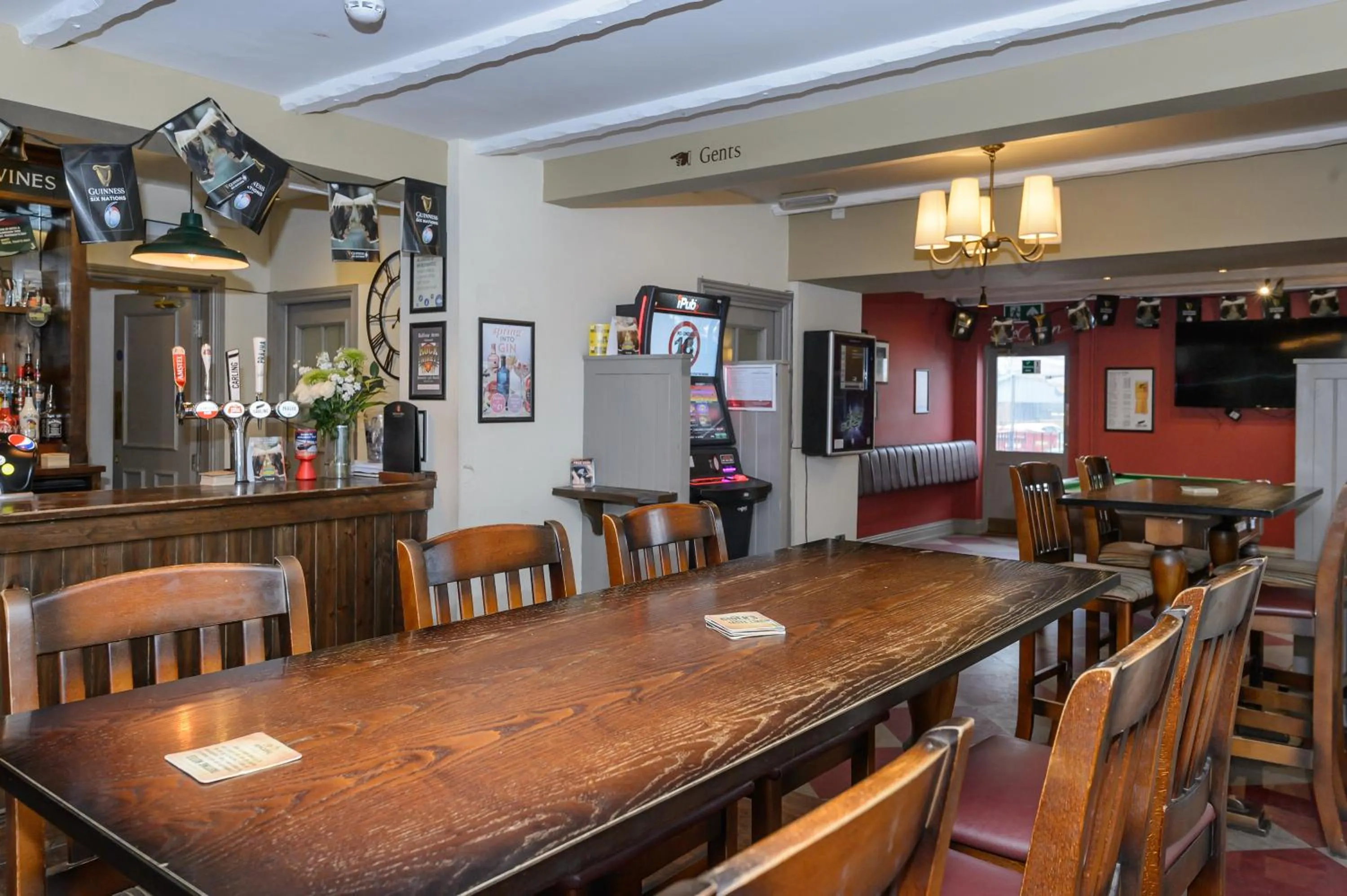 Lounge or bar in Balfour Arms