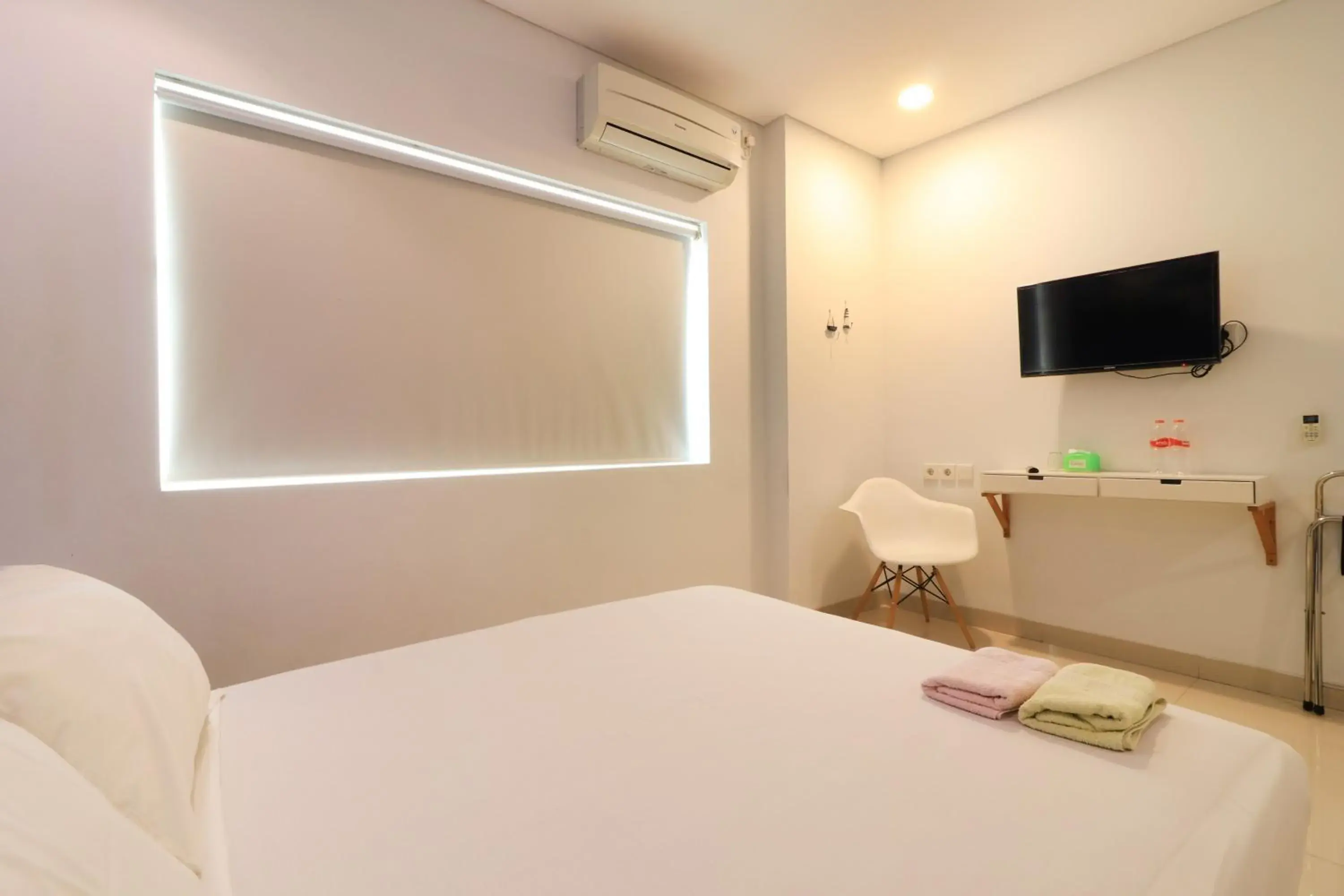 Bedroom, Bed in Locus Rooms Bedroom, Bed in Locus Rooms