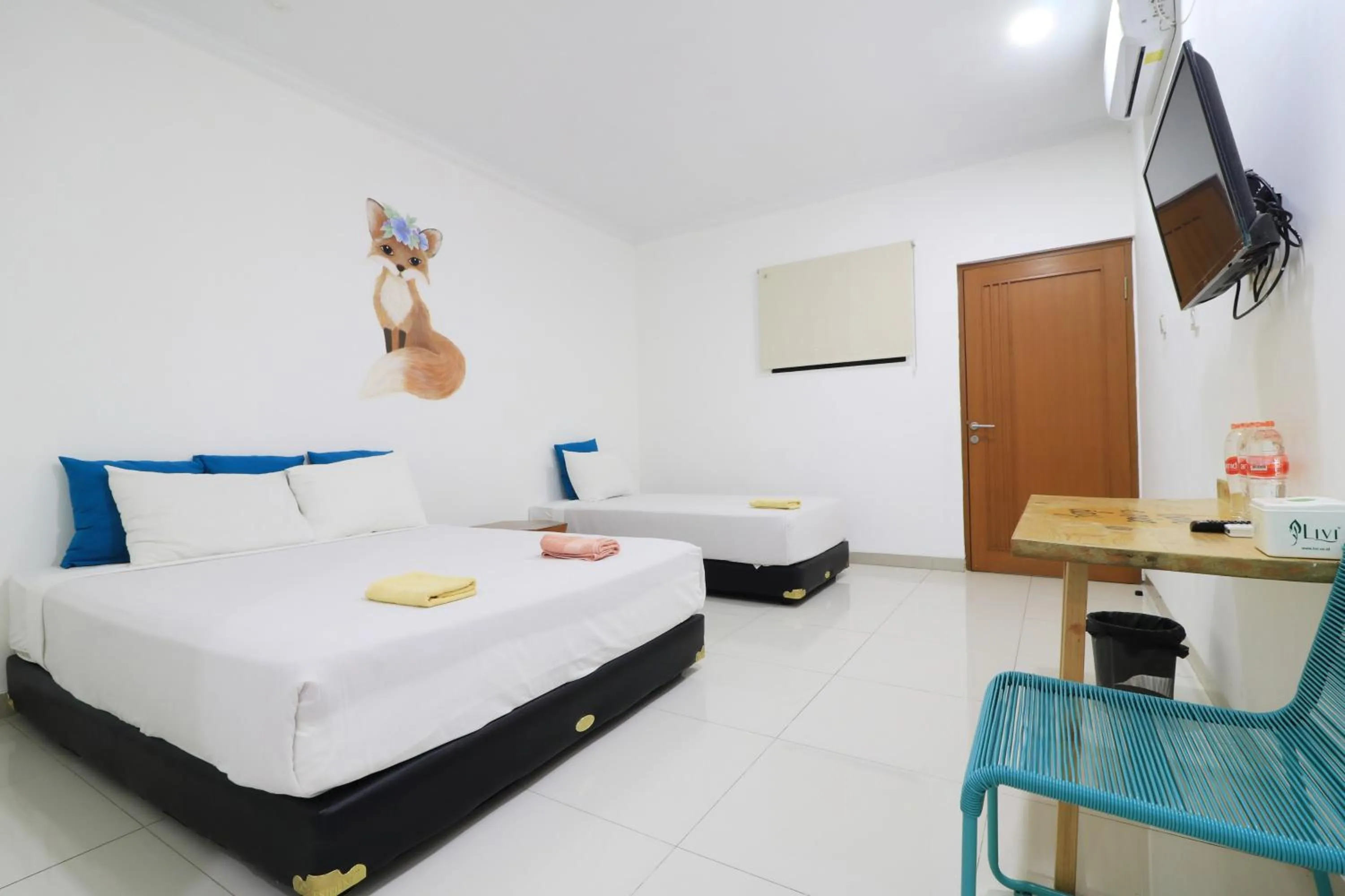 Bedroom, Bed in Locus Rooms