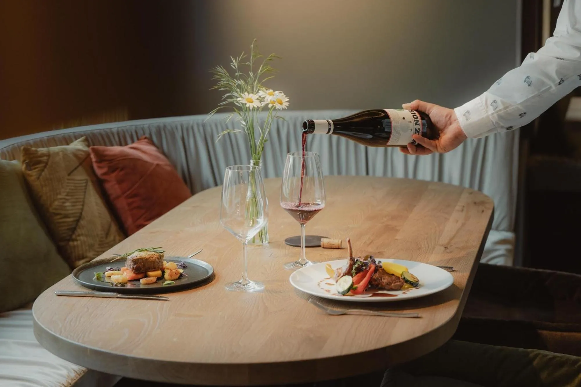 Restaurant/places to eat in Europe Hotel & Spa