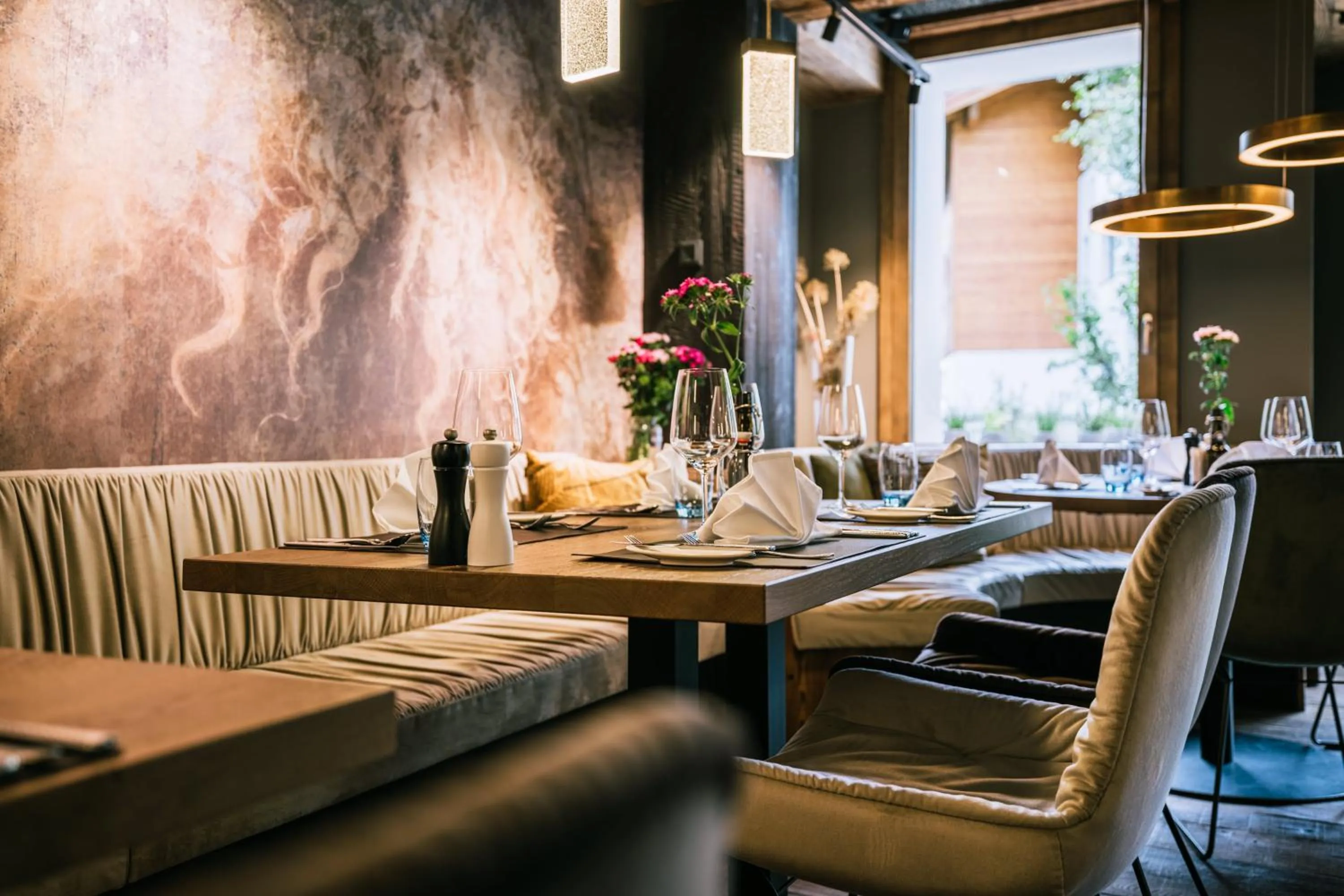 Restaurant/places to eat in Europe Hotel & Spa