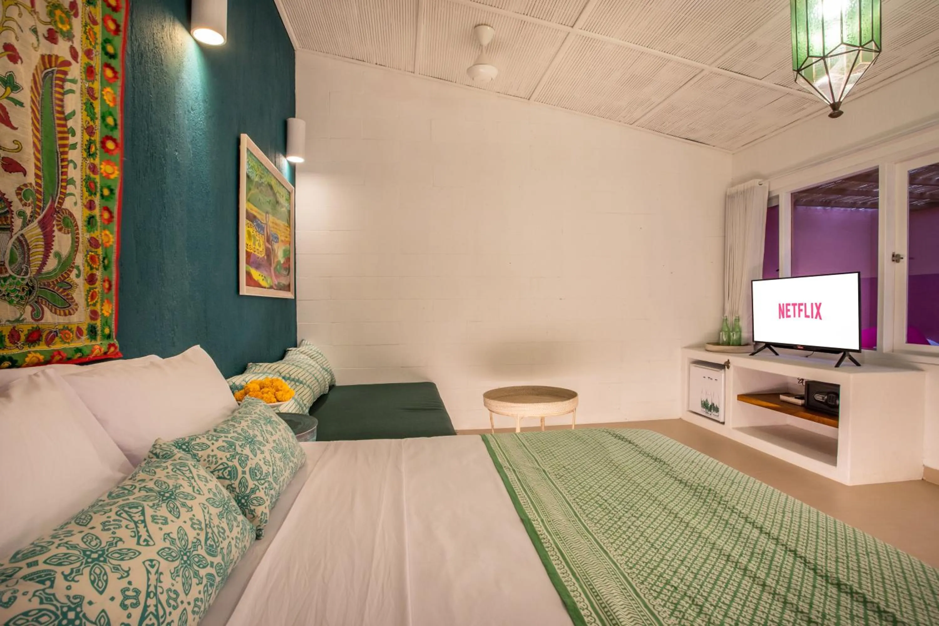 TV and multimedia, Bed in PinkPrivate Sanur - for Cool Adults Only