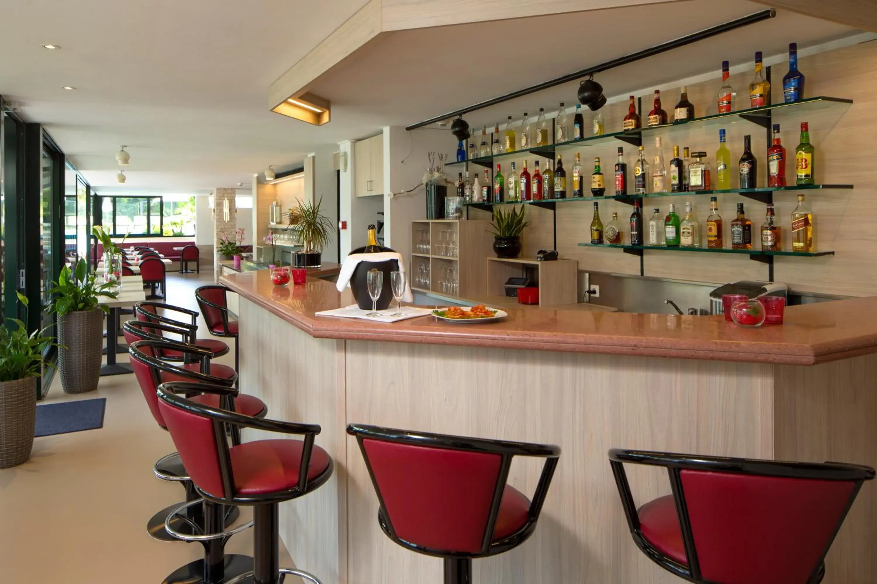 Restaurant/places to eat in Hotel Campione Restaurant/places to eat in Hotel Campione