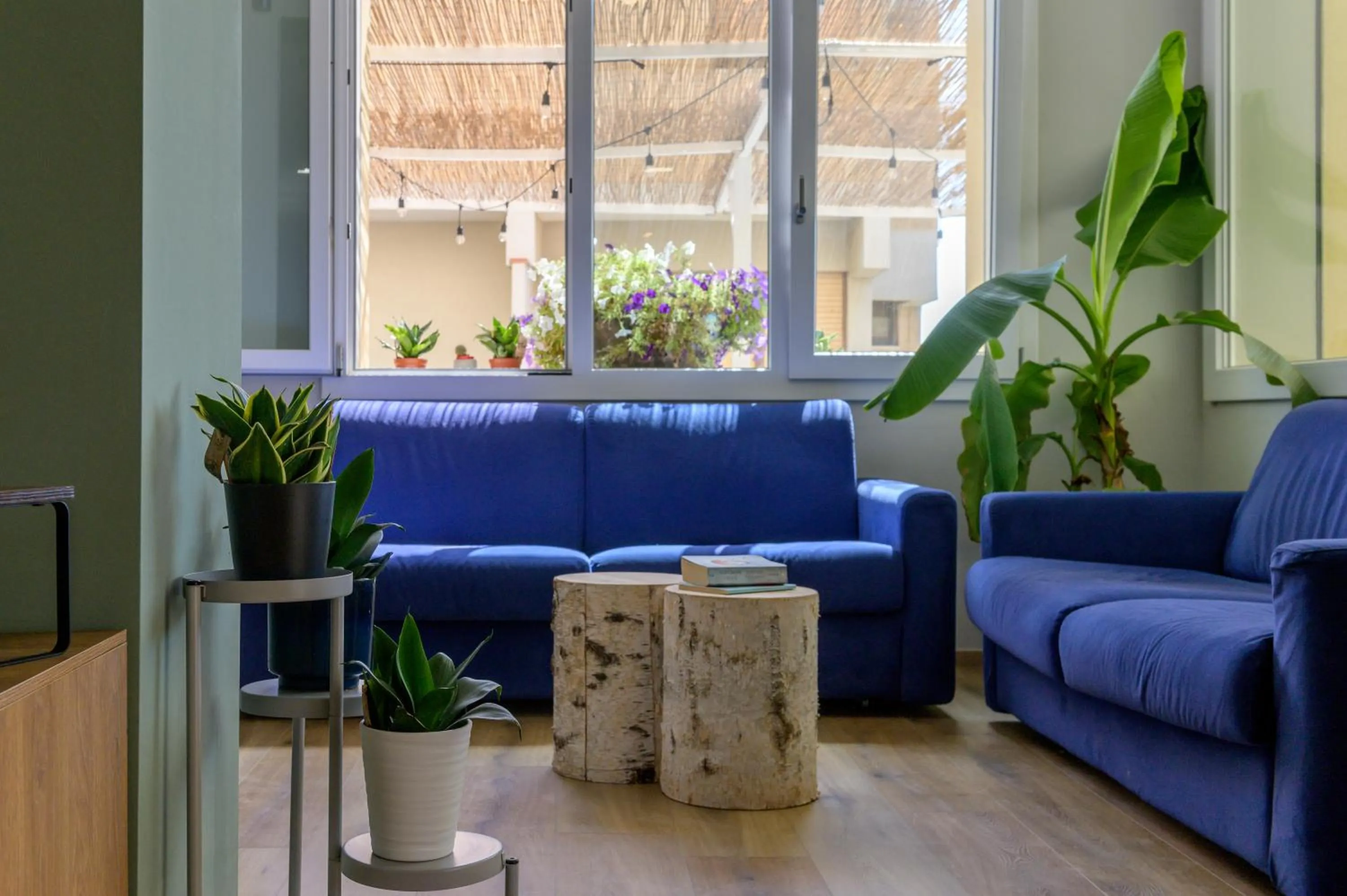 Seating area in Hotel Perla