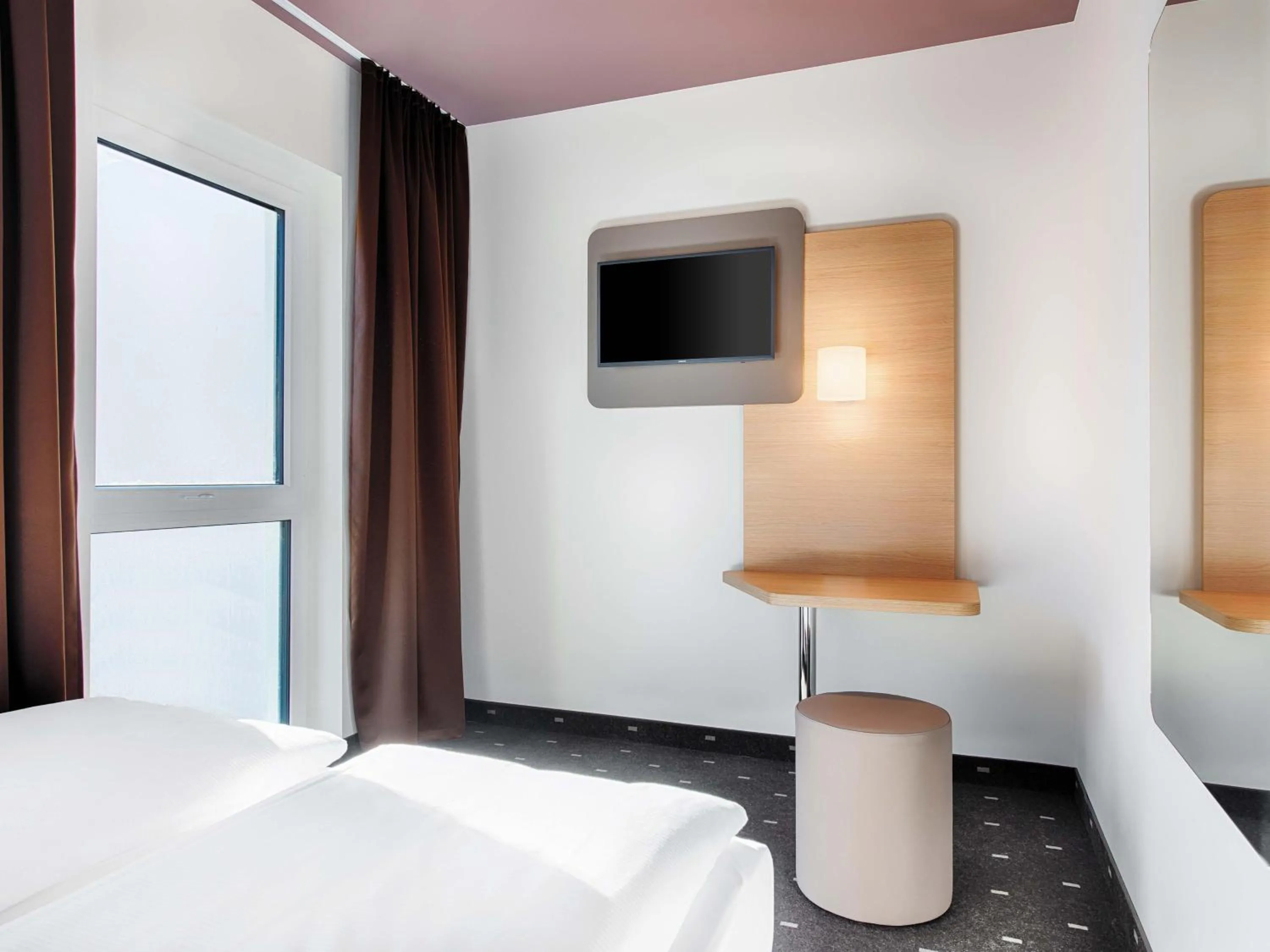 Photo of the whole room, Bed in B&B Hotel Eisenach