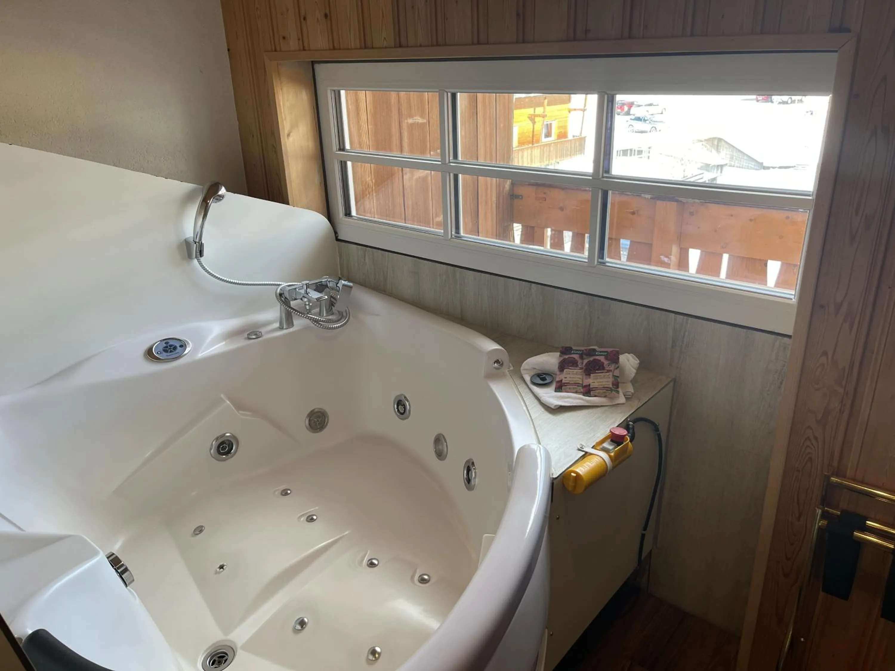Hot Tub in Chalet Hotel Adler