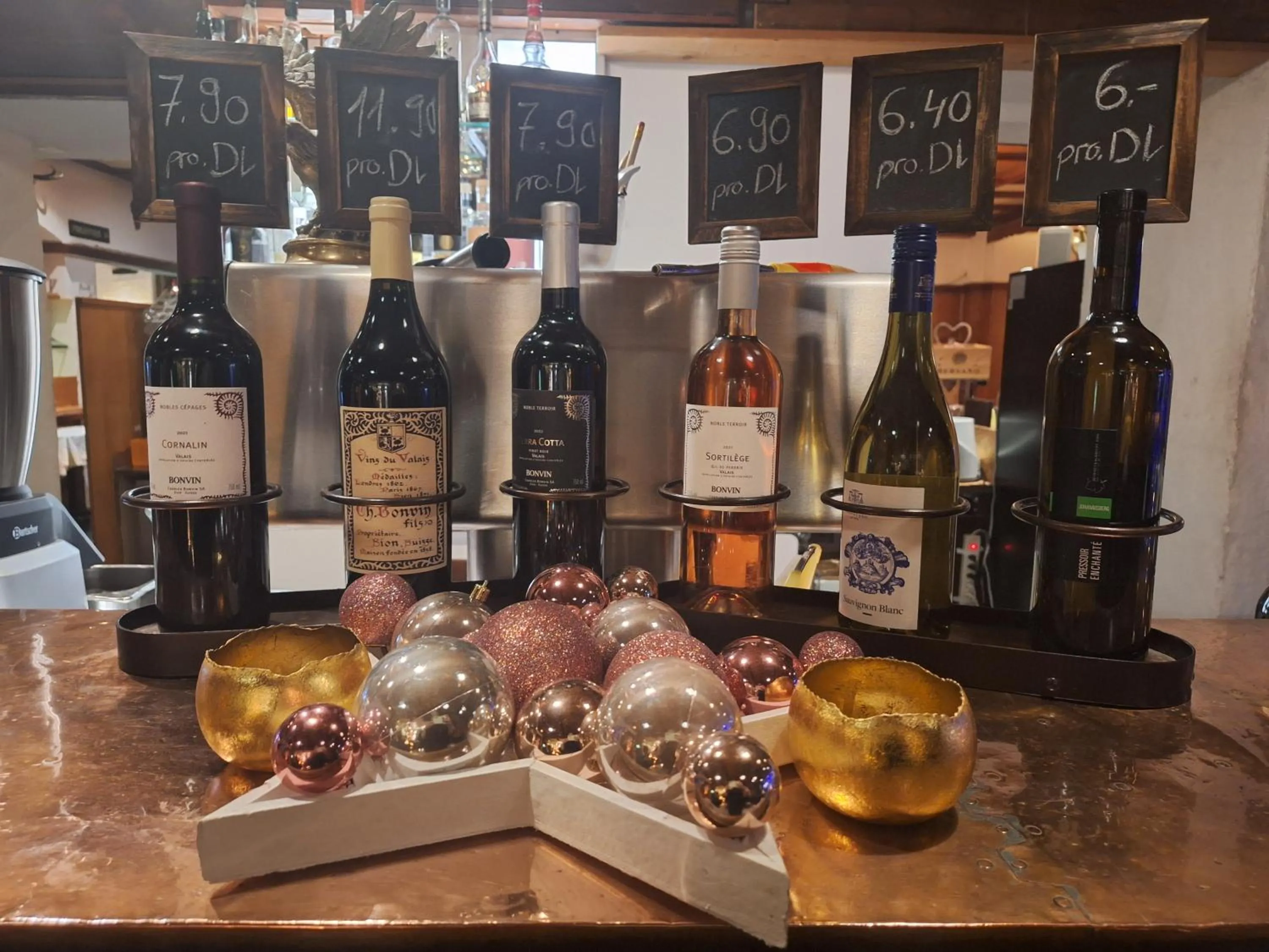 Lounge or bar in Chalet Hotel Adler