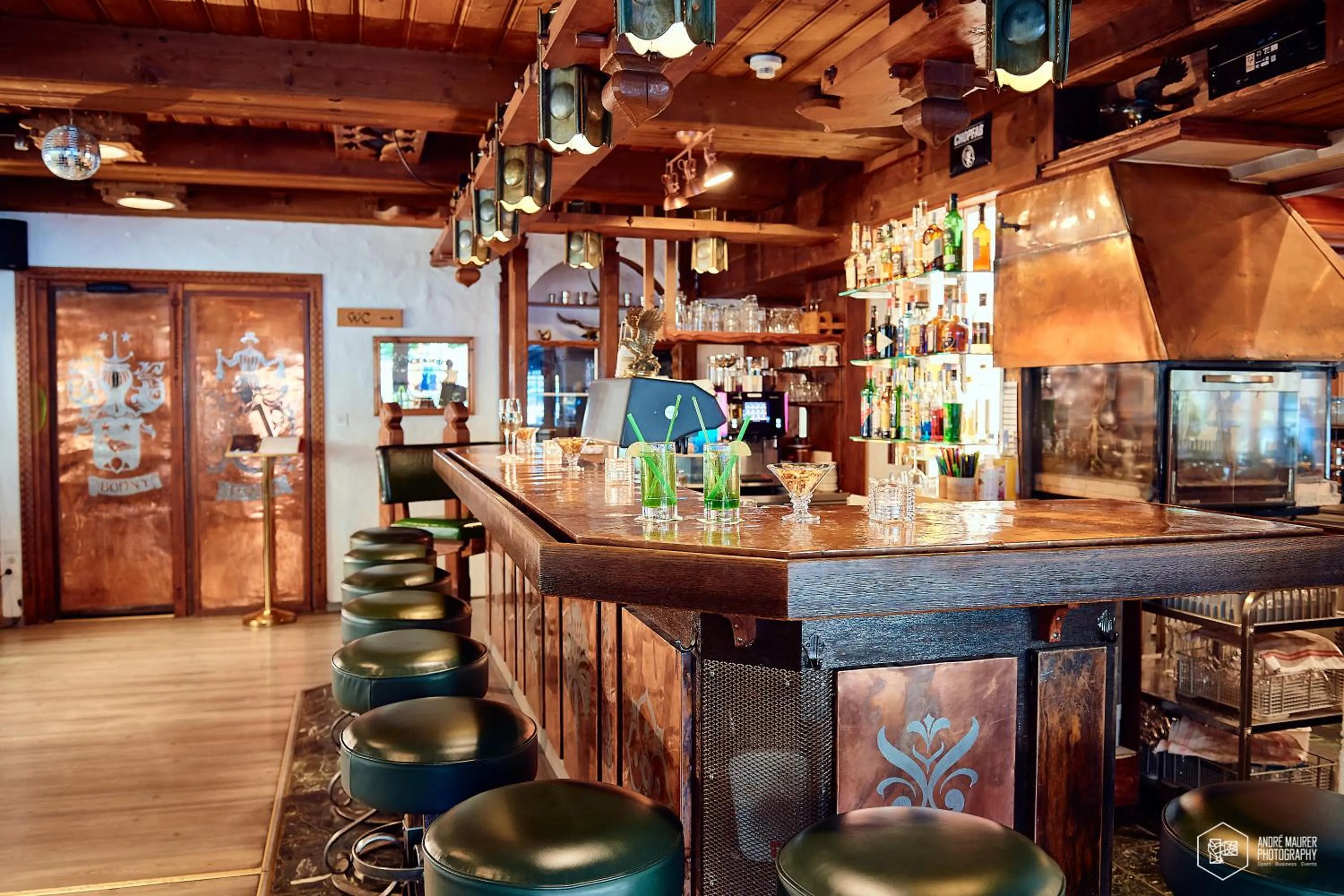 Lounge or bar in Chalet Hotel Adler