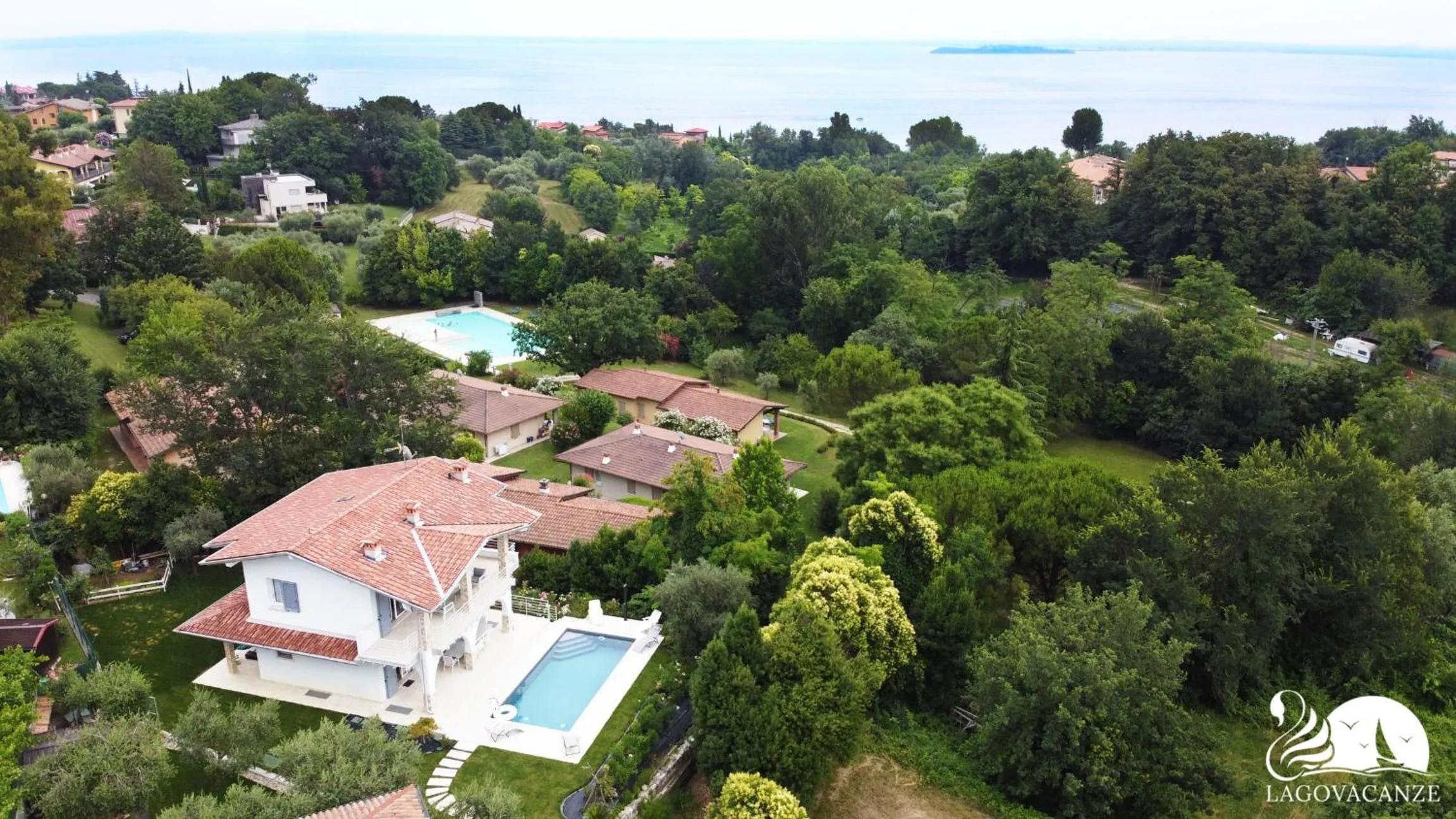 Villa Bocciolo, piscina, giardino, vasca idromassaggio