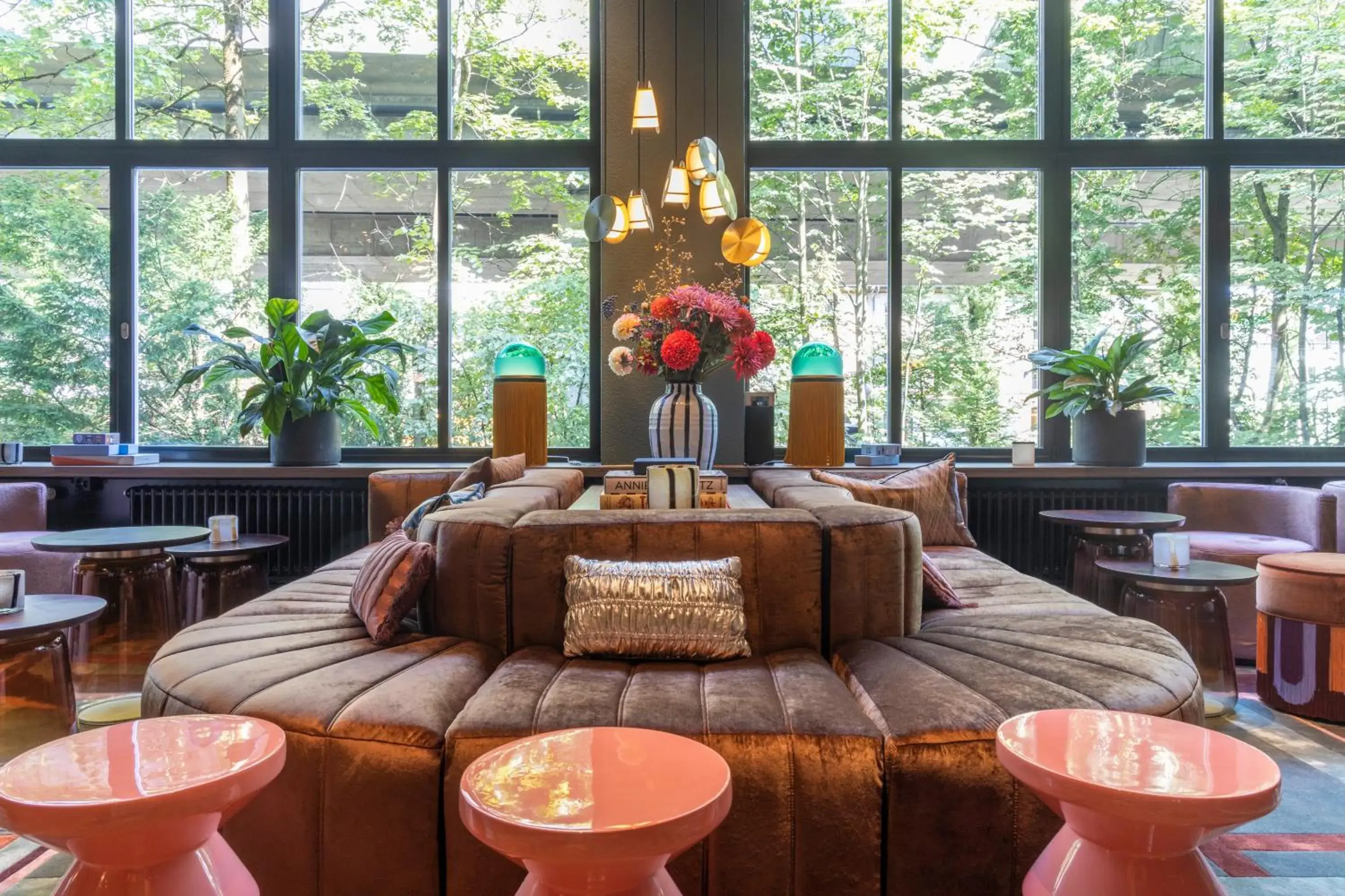 Restaurant/places to eat in The Home Hotel Zürich - a member of DESIGN HOTELS Restaurant/places to eat in The Home Hotel Zürich - a member of DESIGN HOTELS