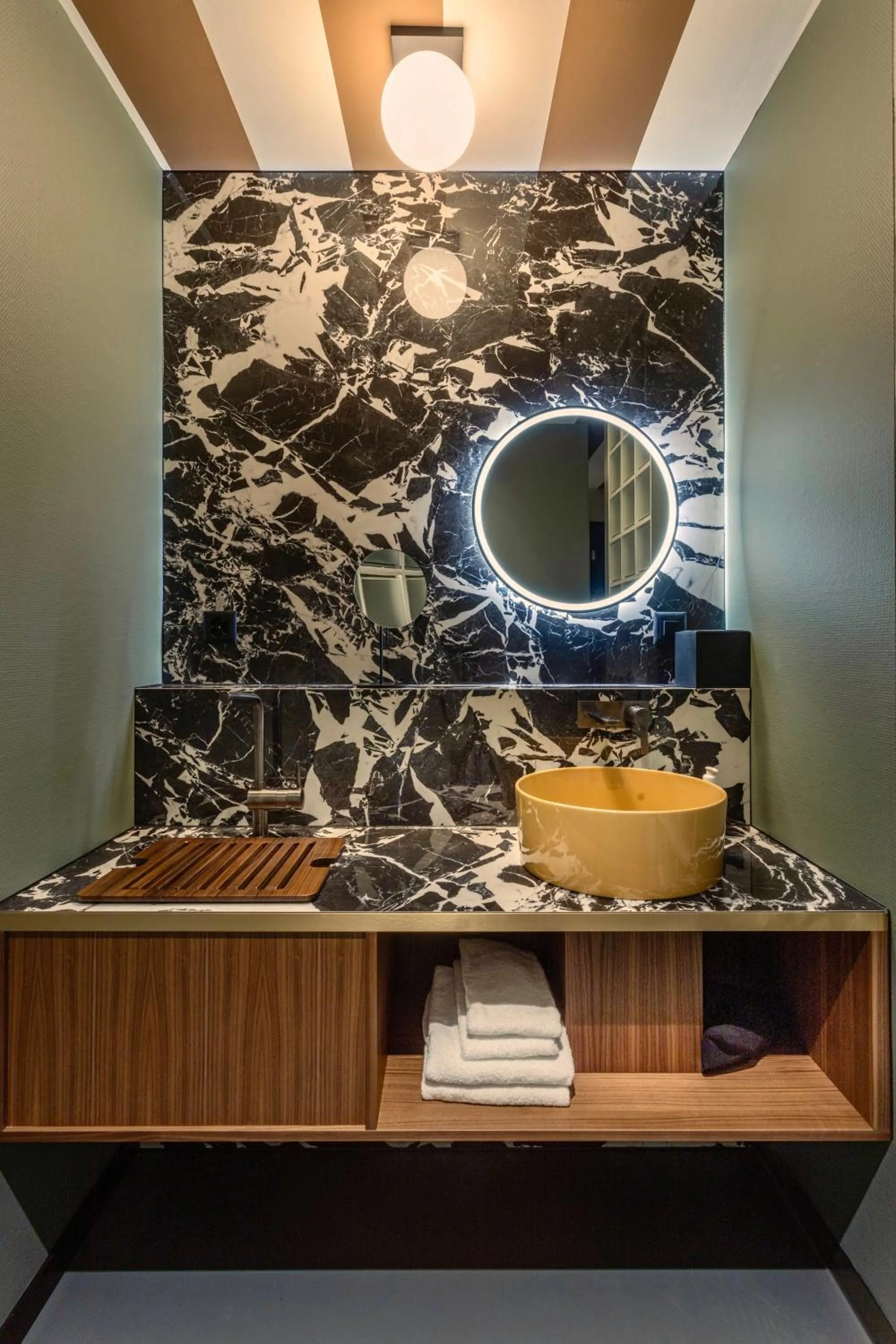 Bathroom in The Home Hotel Zürich - a member of DESIGN HOTELS