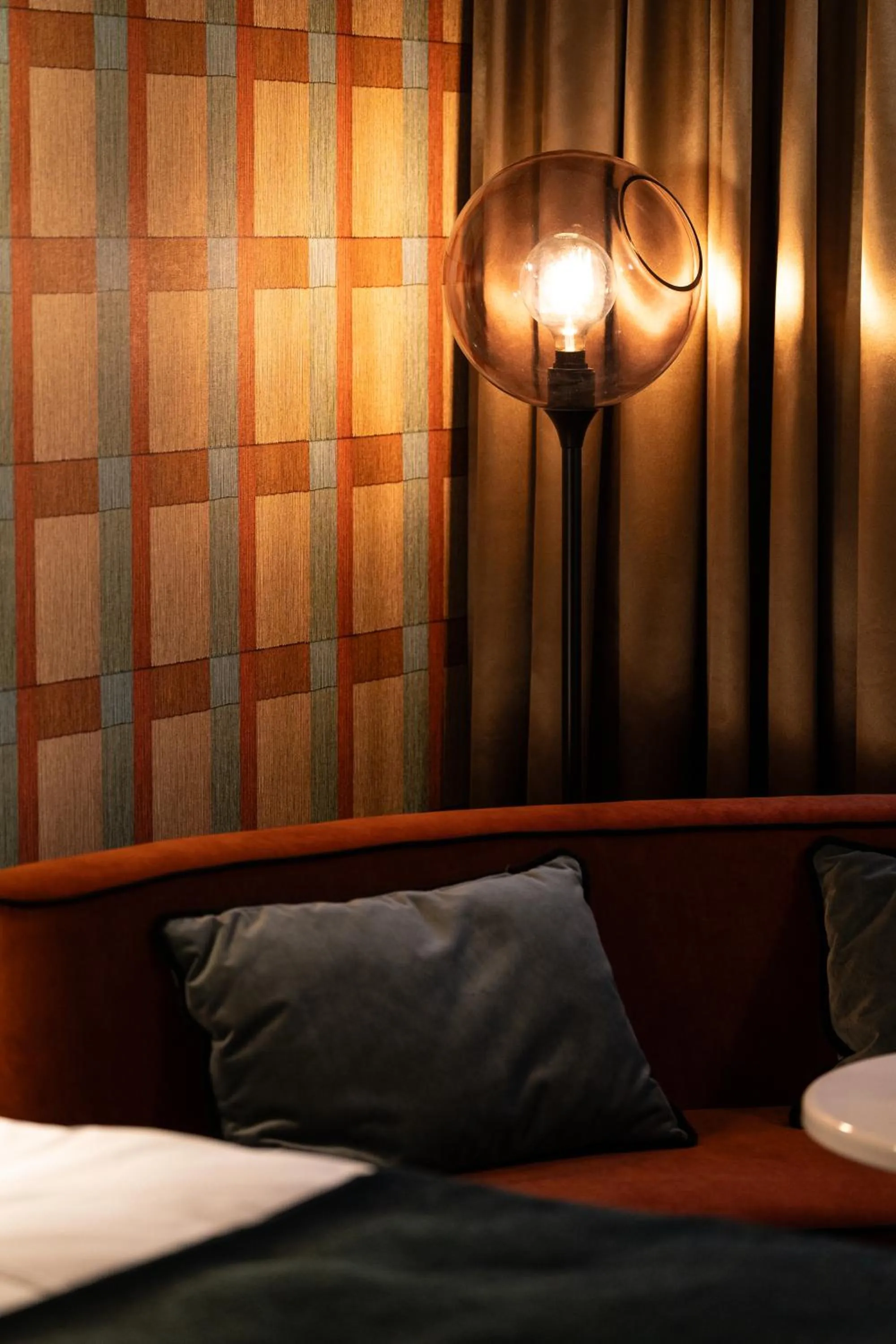 Bed in The Home Hotel Zürich - a member of DESIGN HOTELS