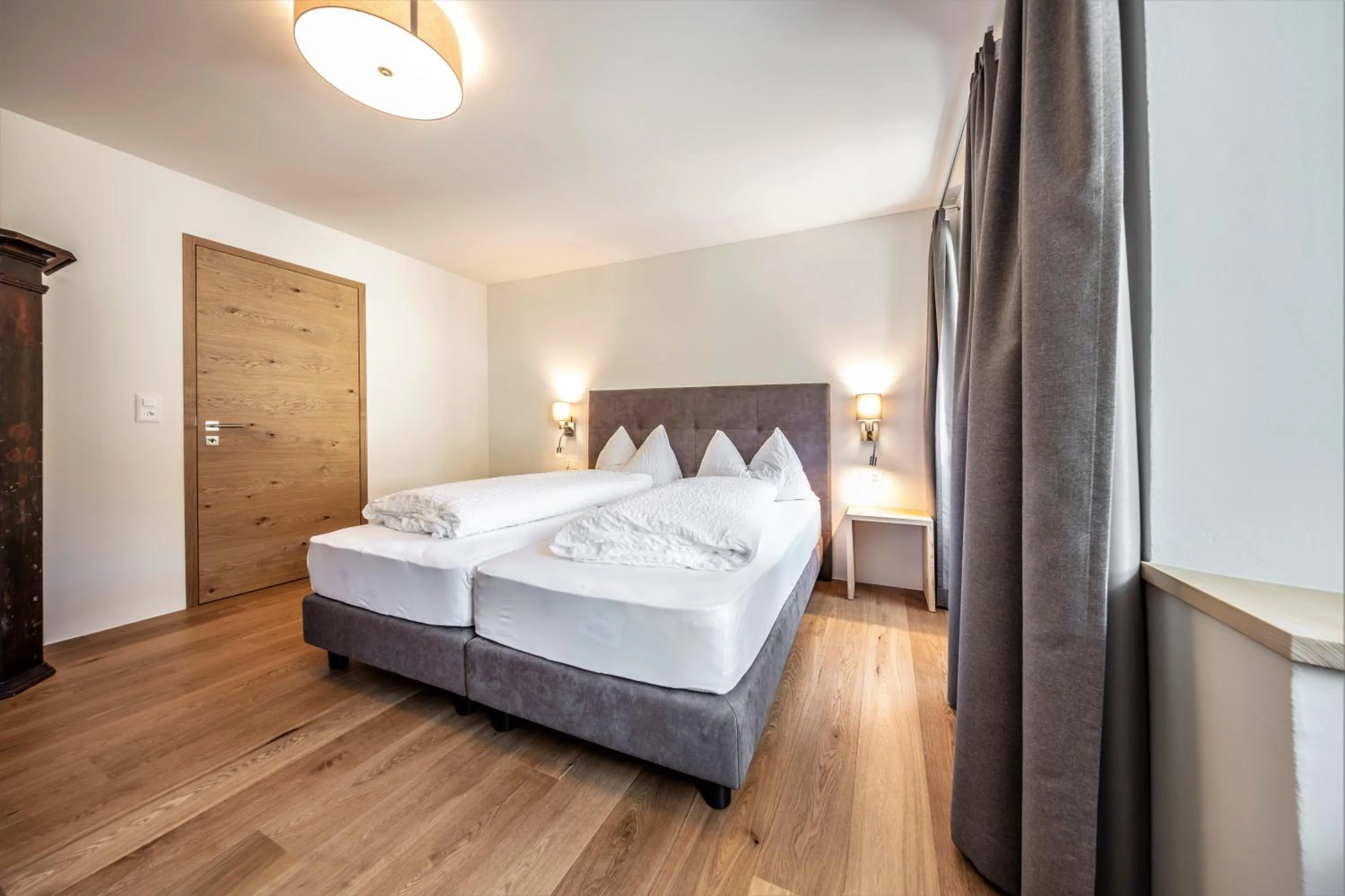 Bedroom, Bed in Hotel Münsterhof