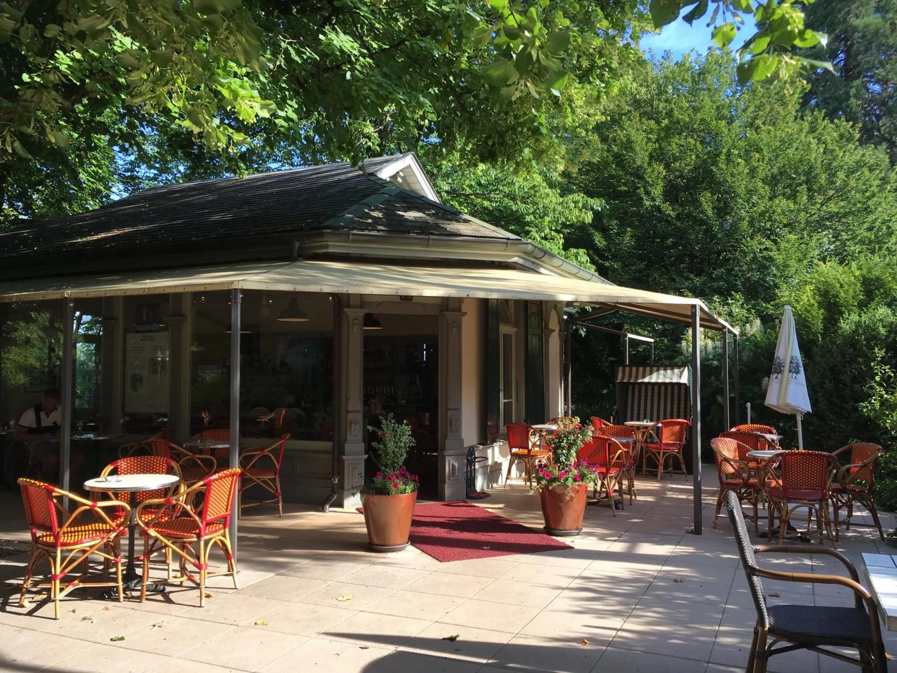 Restaurant/places to eat in Unique Hotel Innere Enge