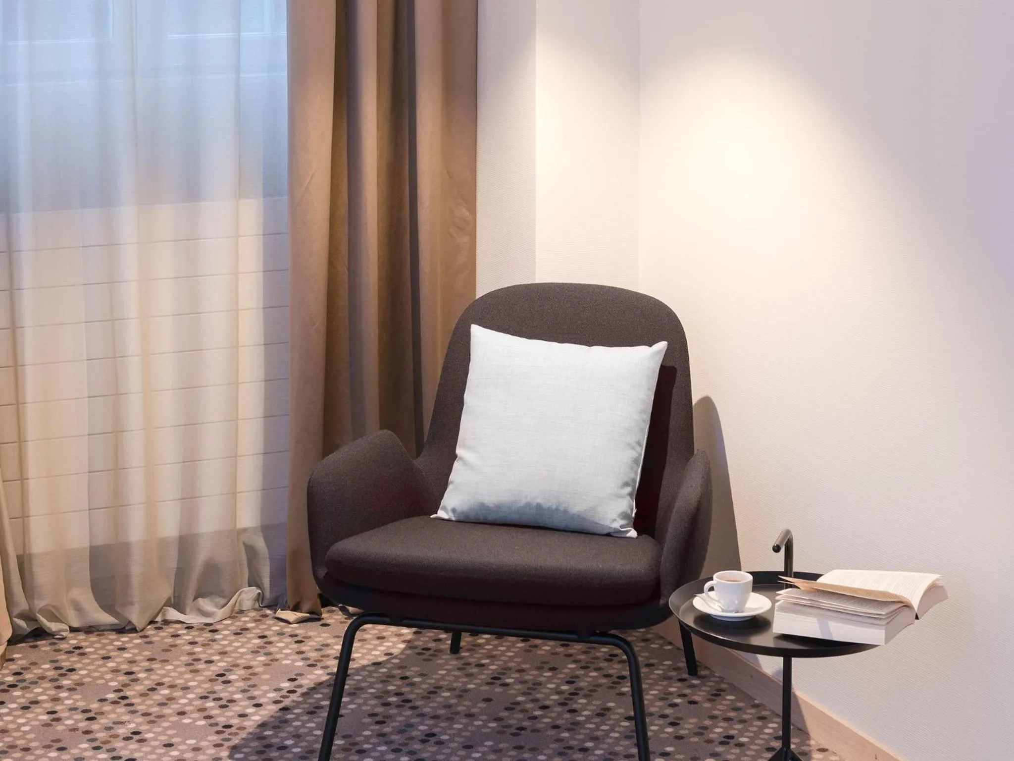 Seating area in Hotel Savoy