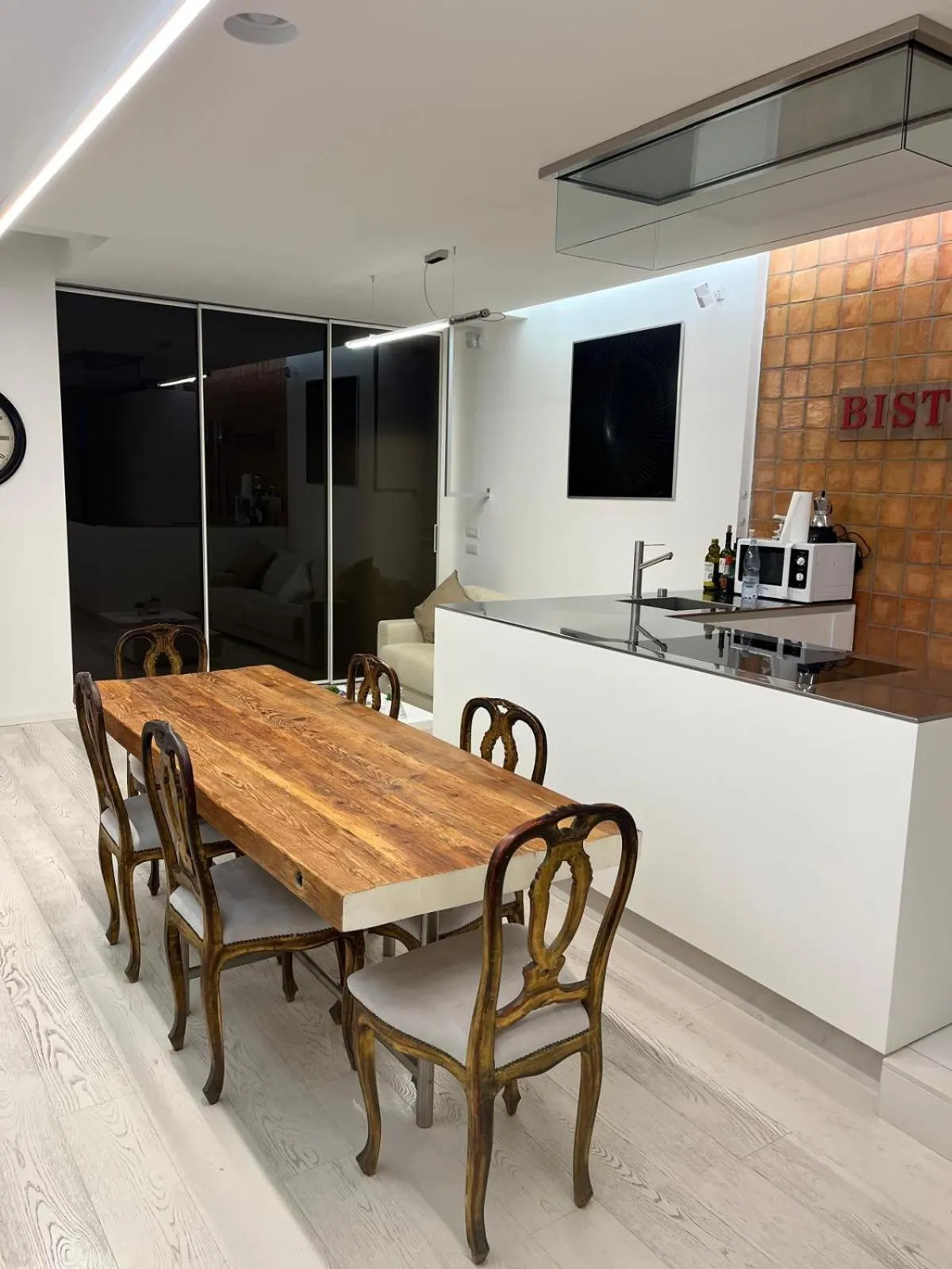 Dining area in B&B Leus Appartment