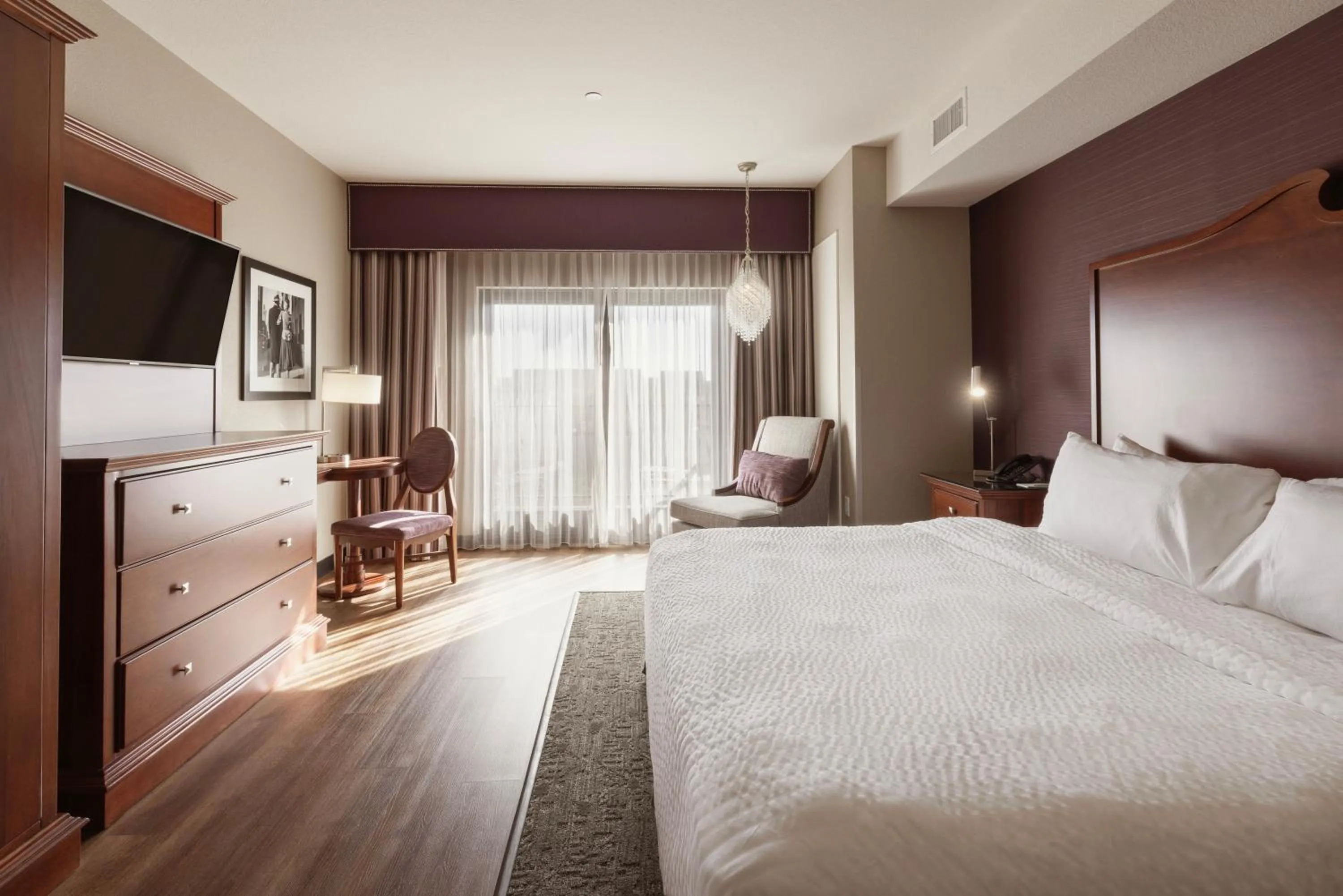 Bedroom, Bed in The Parker Hotel