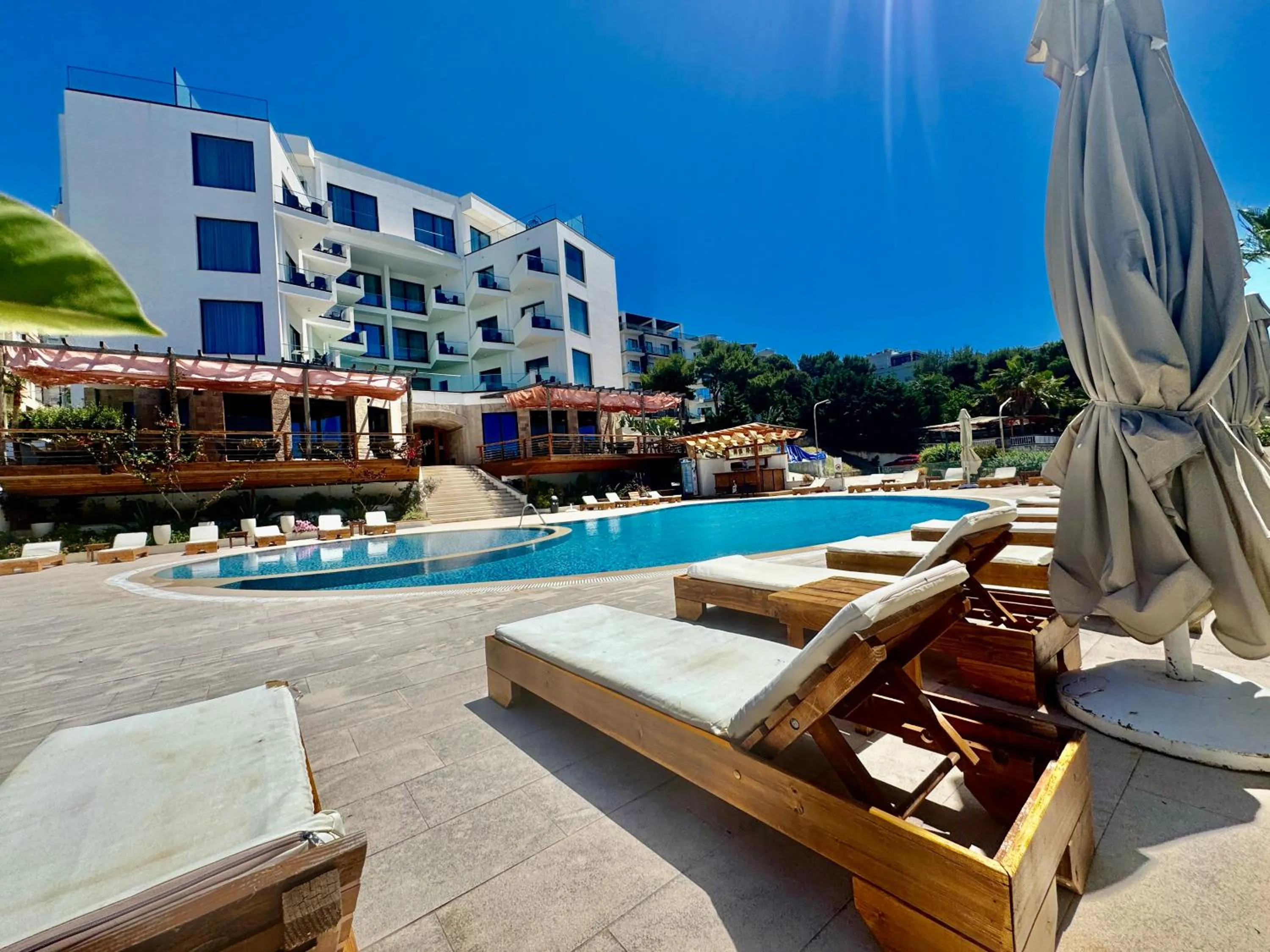 Harbour Hotel