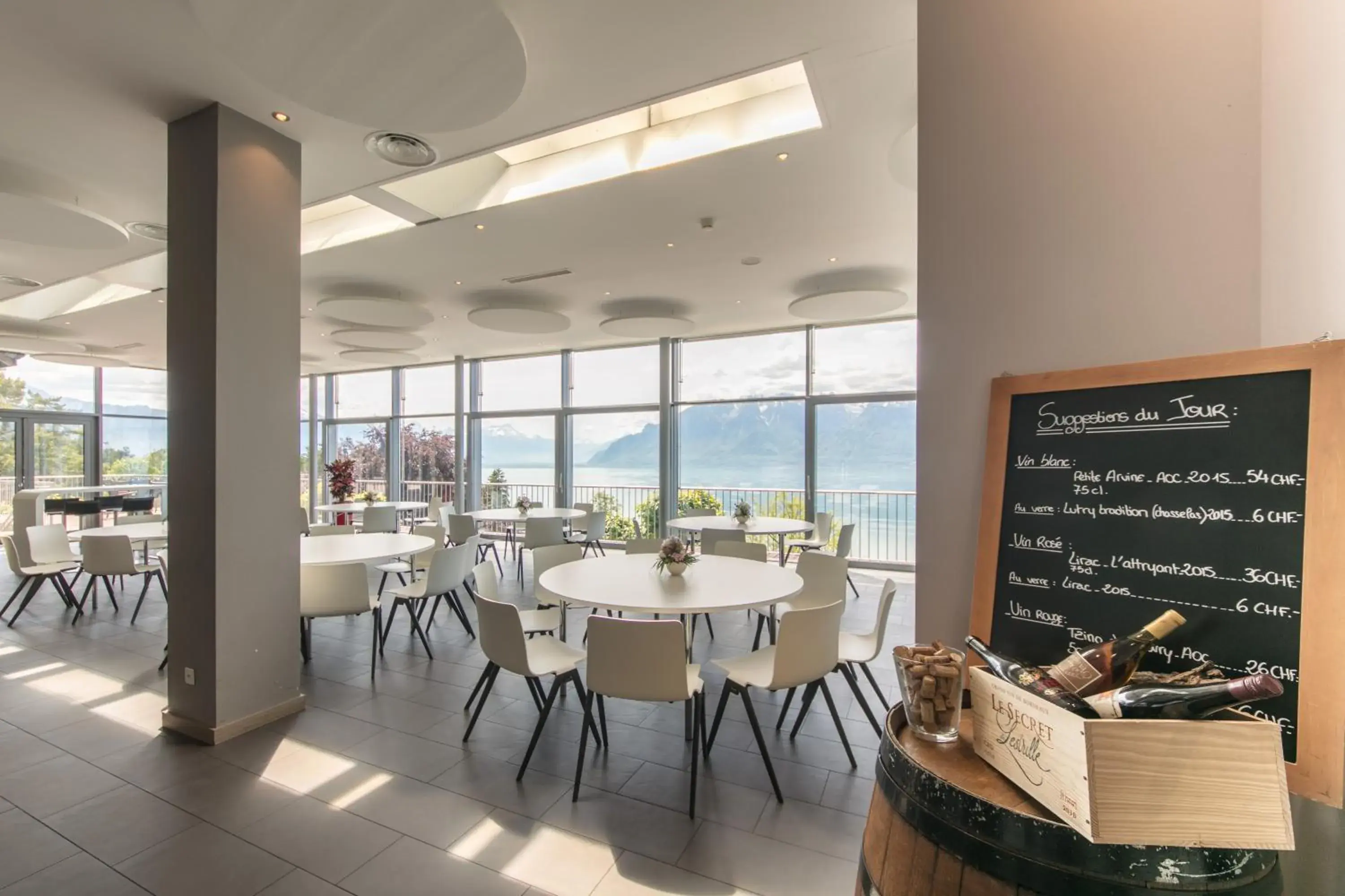 Restaurant/places to eat in Hôtel Prealpina Restaurant/places to eat in Hôtel Prealpina