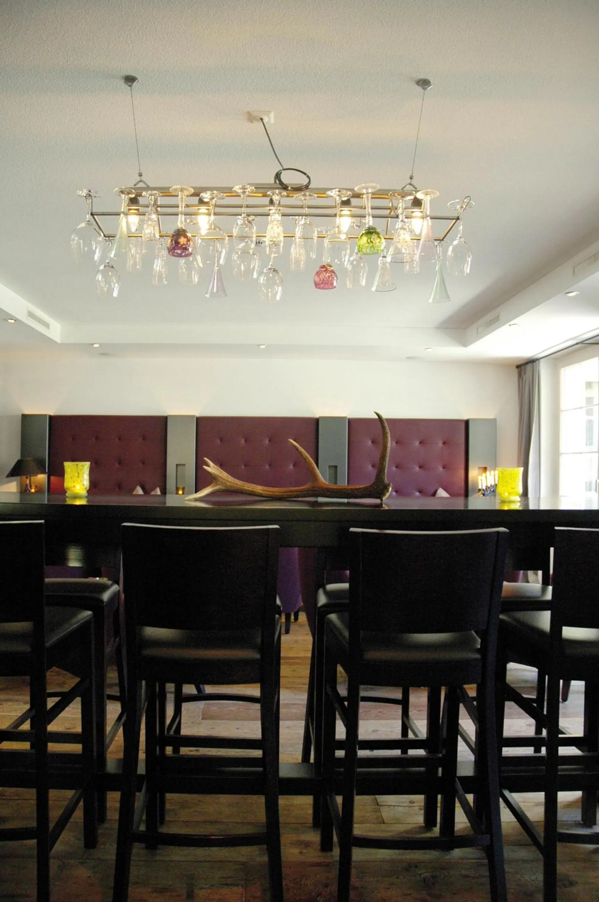 Library in Le Mirabeau Resort & Spa