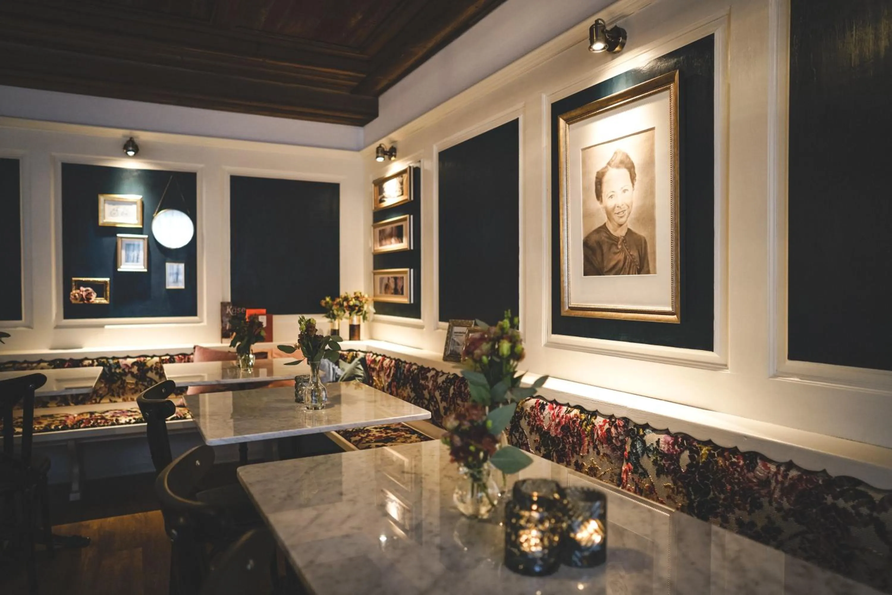 Restaurant/places to eat in Le Mirabeau Resort & Spa