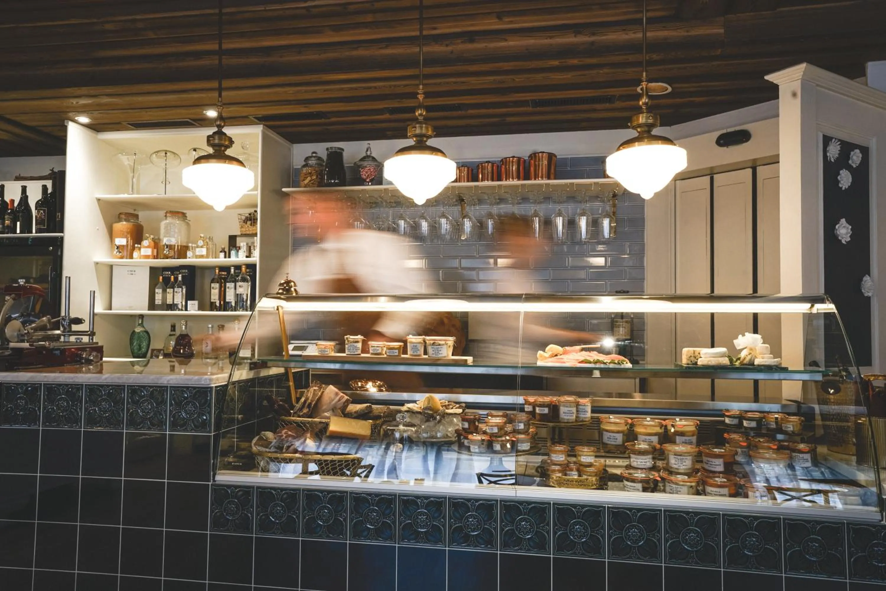 Restaurant/places to eat in Le Mirabeau Resort & Spa