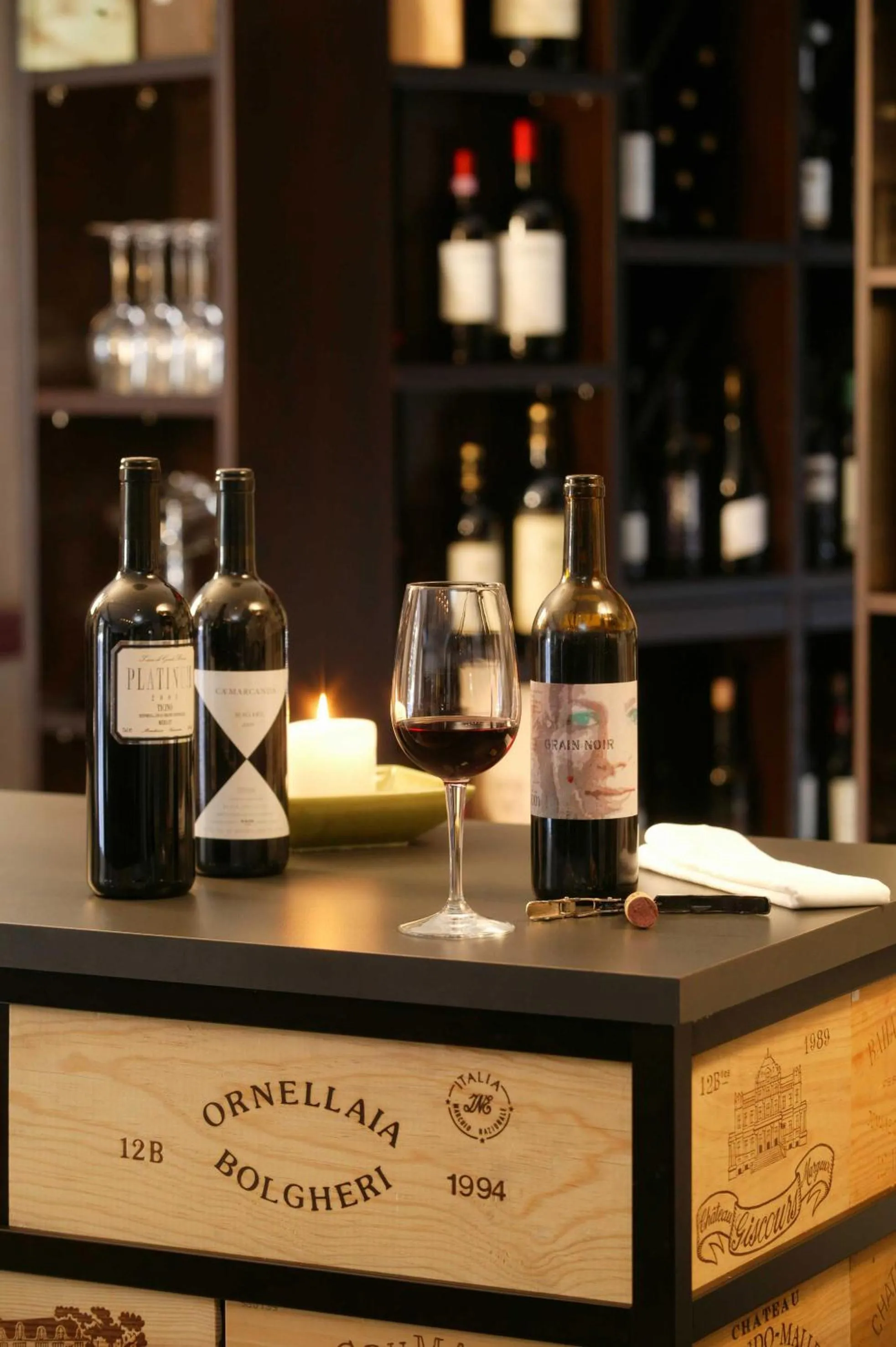 Lounge or bar in Le Mirabeau Resort & Spa