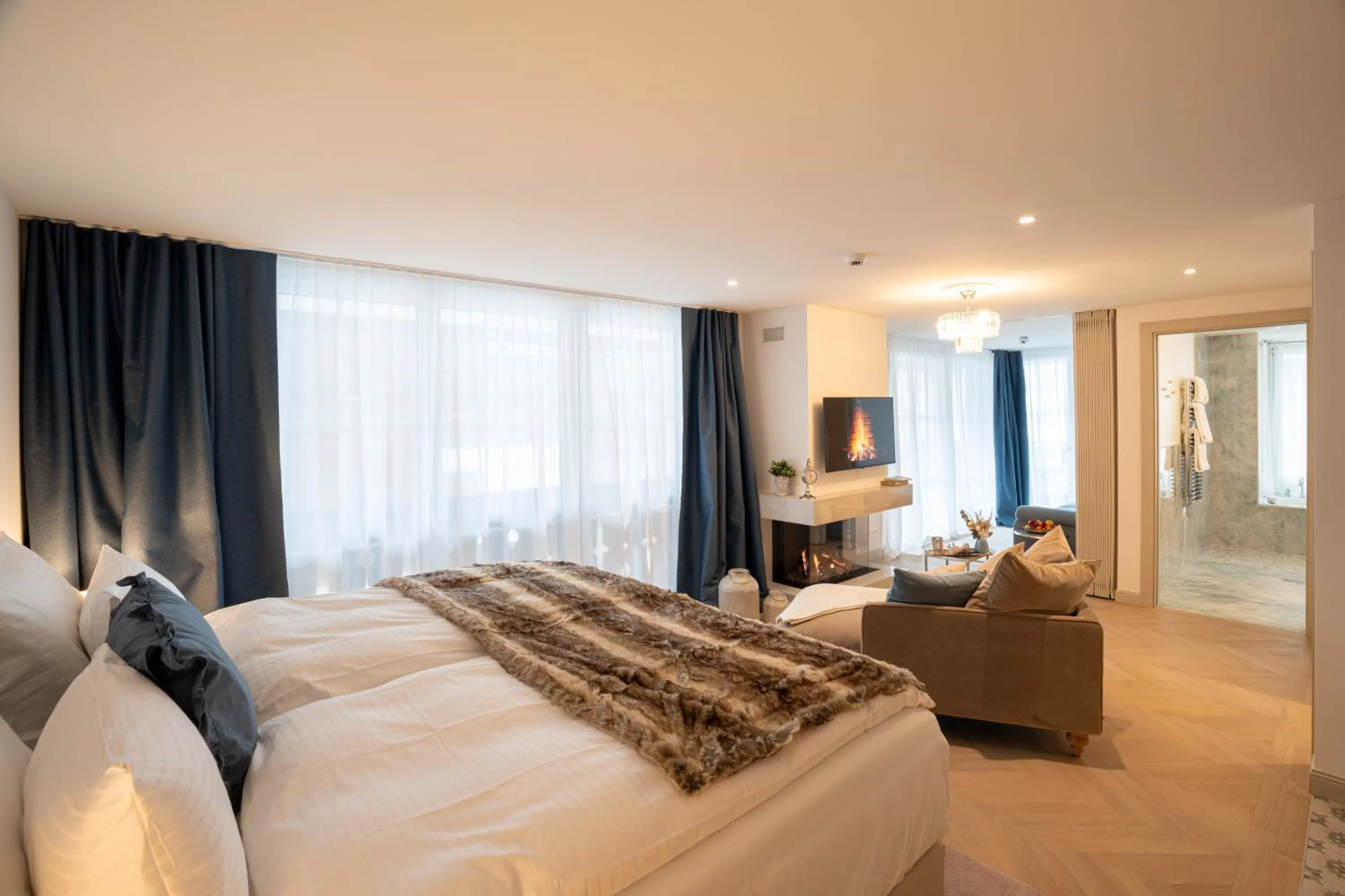 Photo of the whole room, Bed in Le Mirabeau Resort & Spa