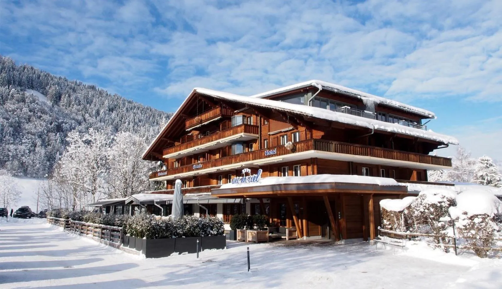 Property building in Hotel Arc-en-ciel Gstaad