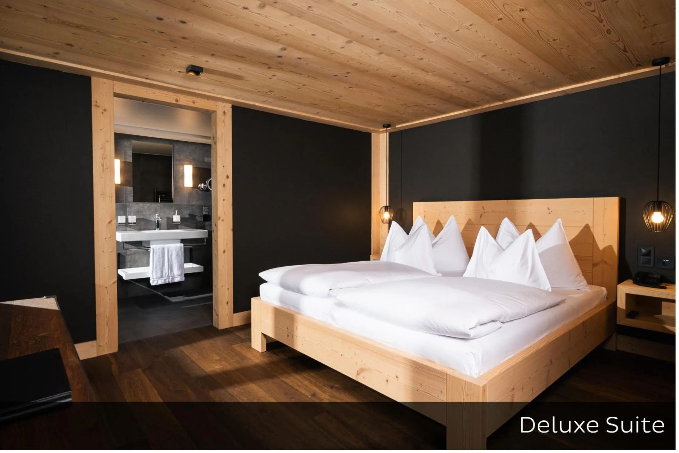Bedroom, Bed in Hotel Arc-en-ciel Gstaad