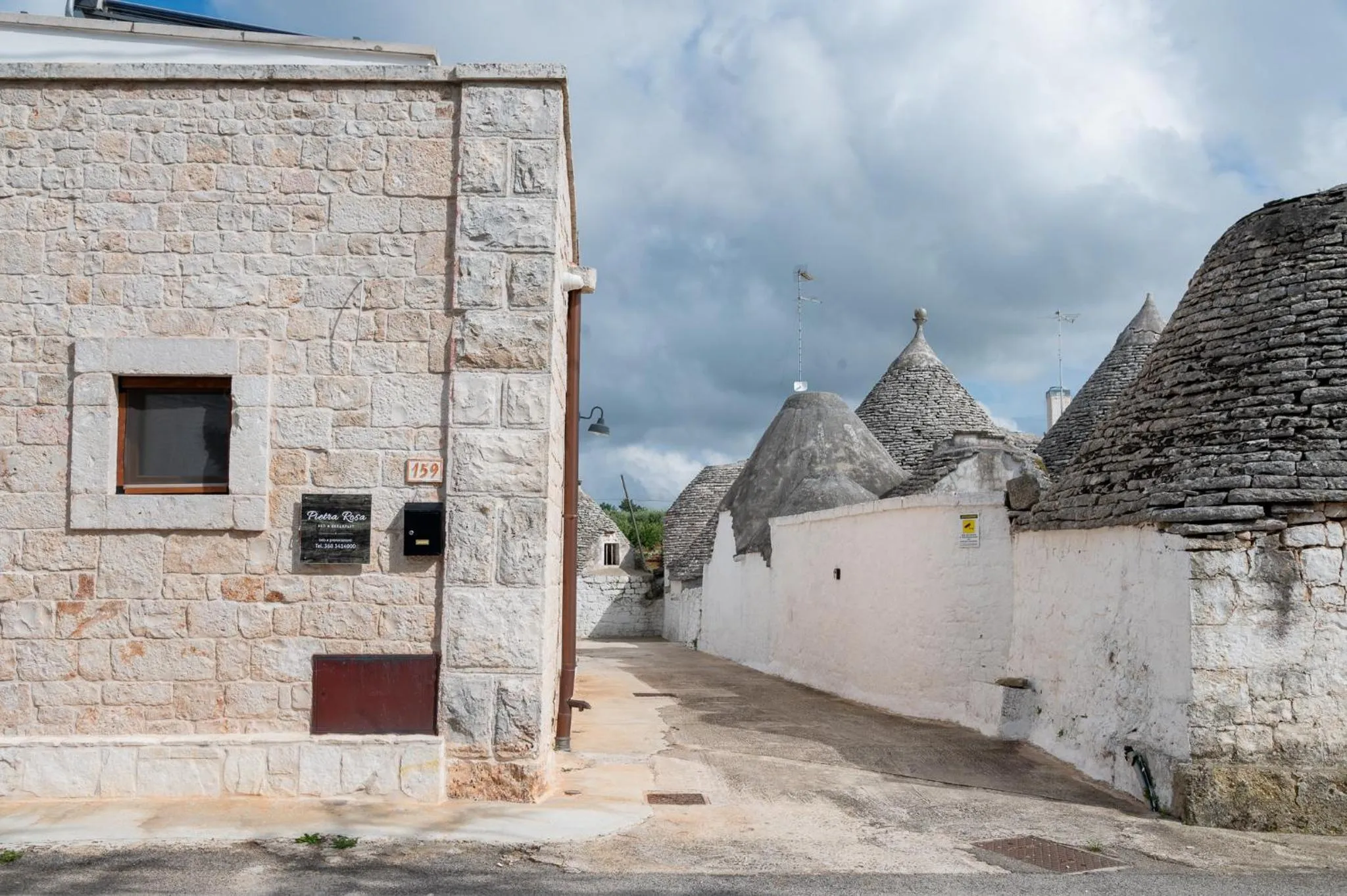 Property building in B&B Pietra Rosa