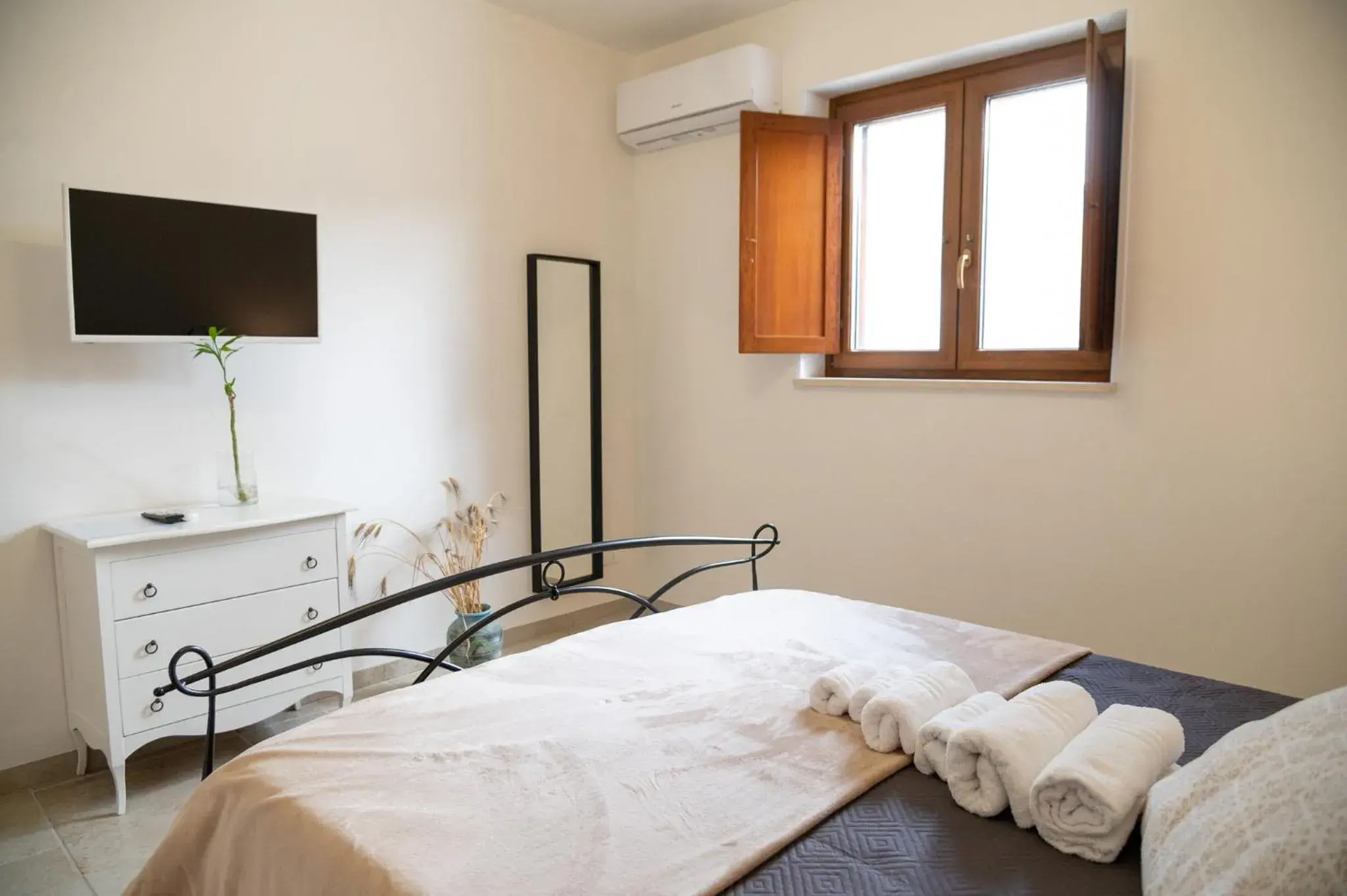 Two-Bedroom Apartment in B&B Pietra Rosa Two-Bedroom Apartment in B&B Pietra Rosa