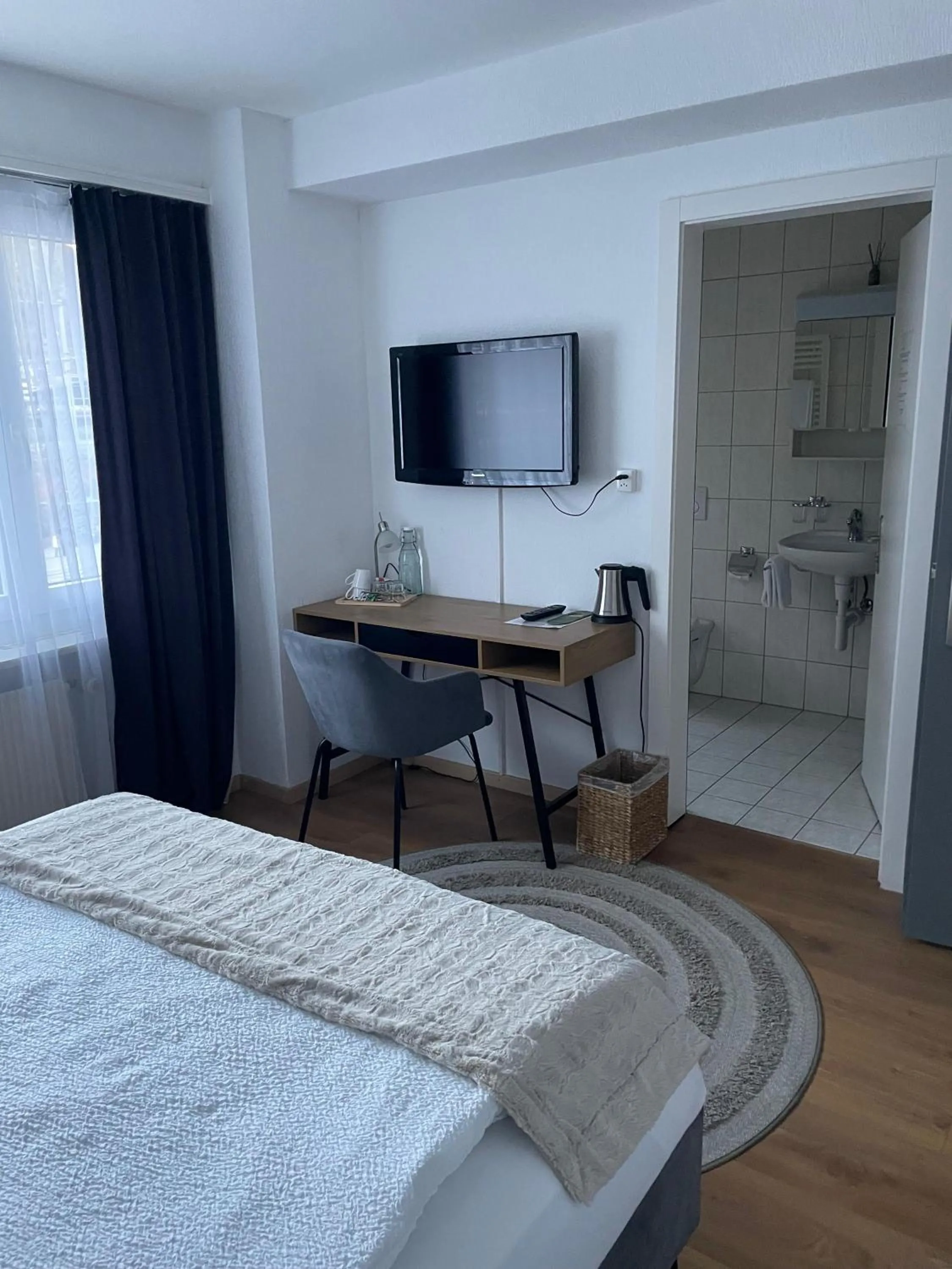 Bed in Hotel Europe Brig