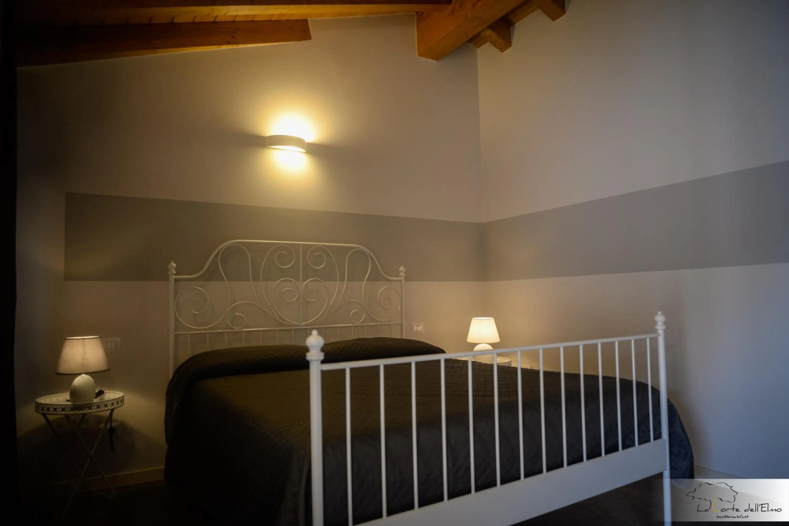 Bed in La corte dell'Elmo