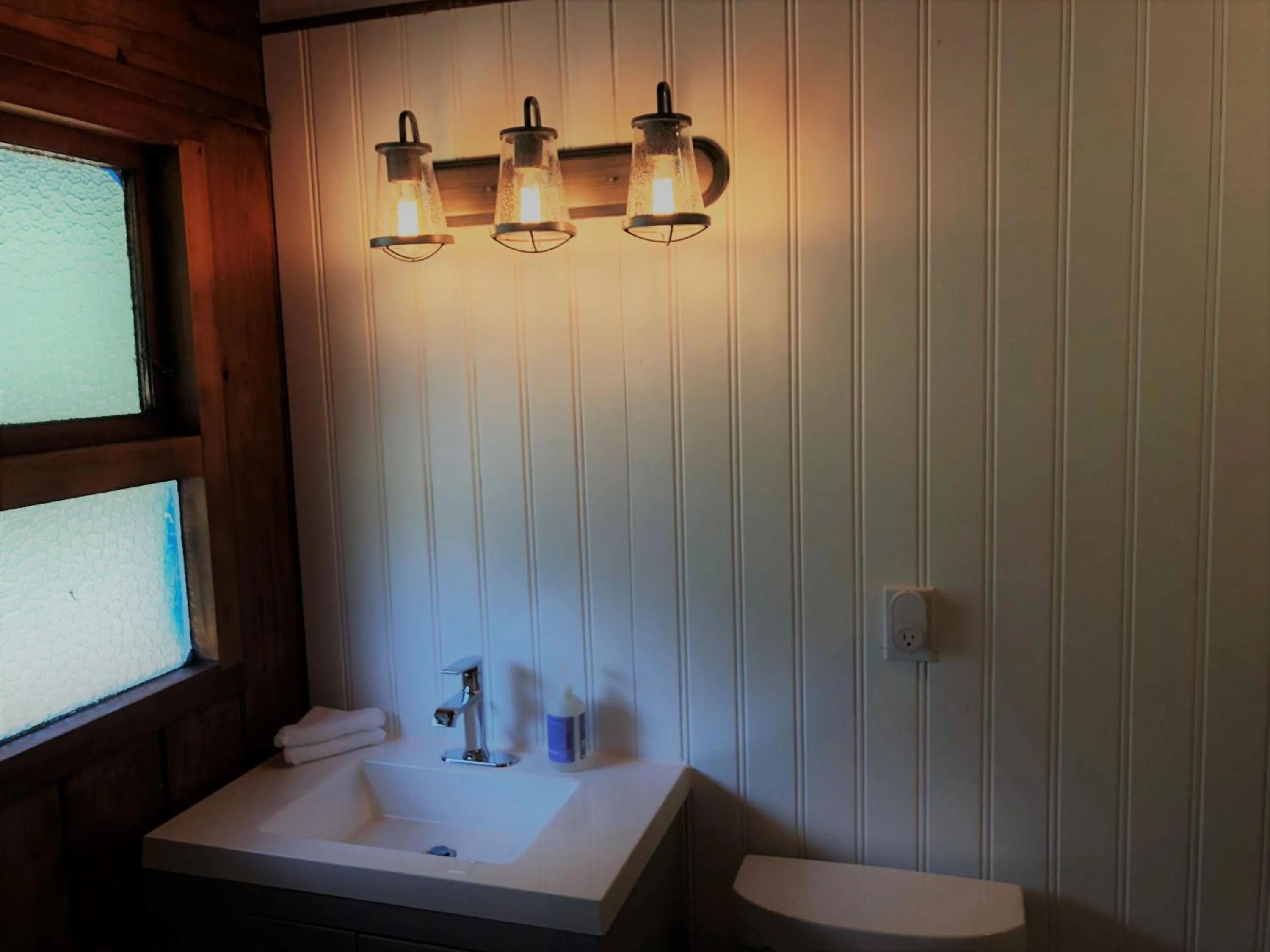 Bathroom in Pacific Dunes Resort