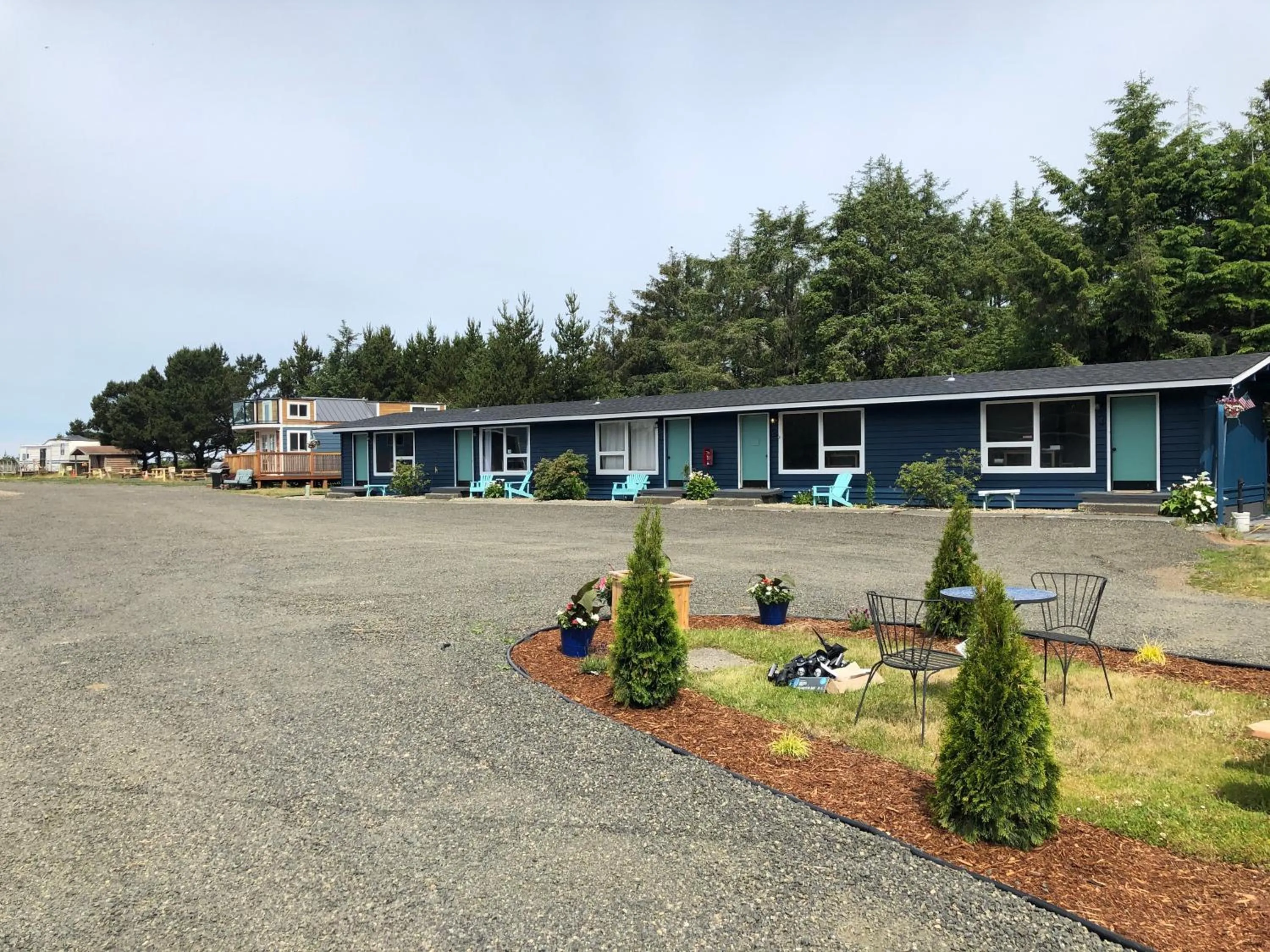 Property building in Pacific Dunes Resort