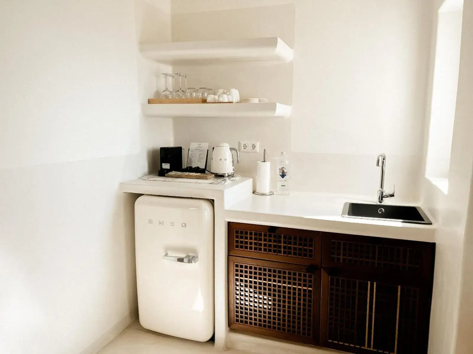 kitchen in Pilos Suites kitchen in Pilos Suites