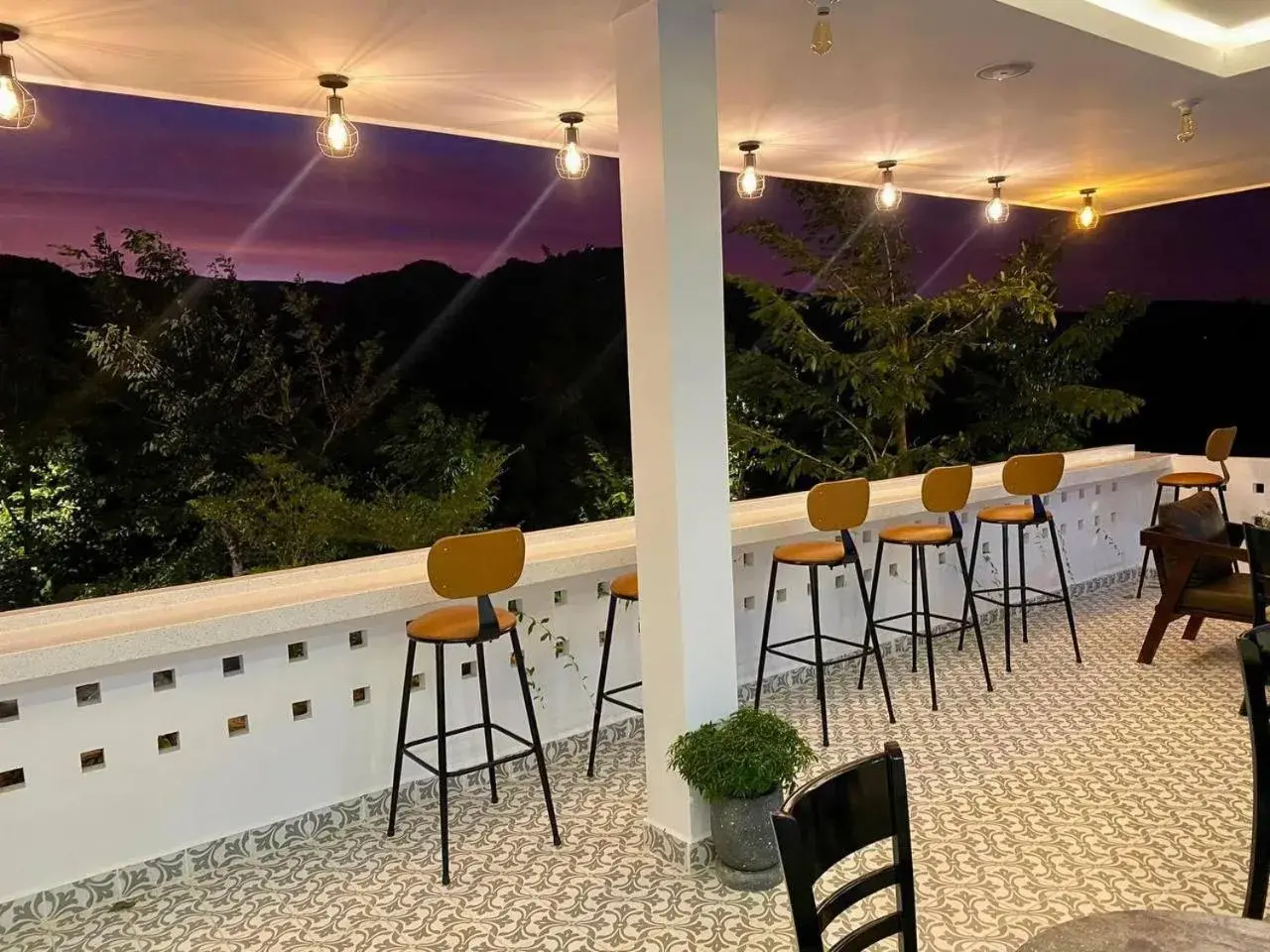 Restaurant/places to eat in Raing Phnom Bungalow Restaurant/places to eat in Raing Phnom Bungalow