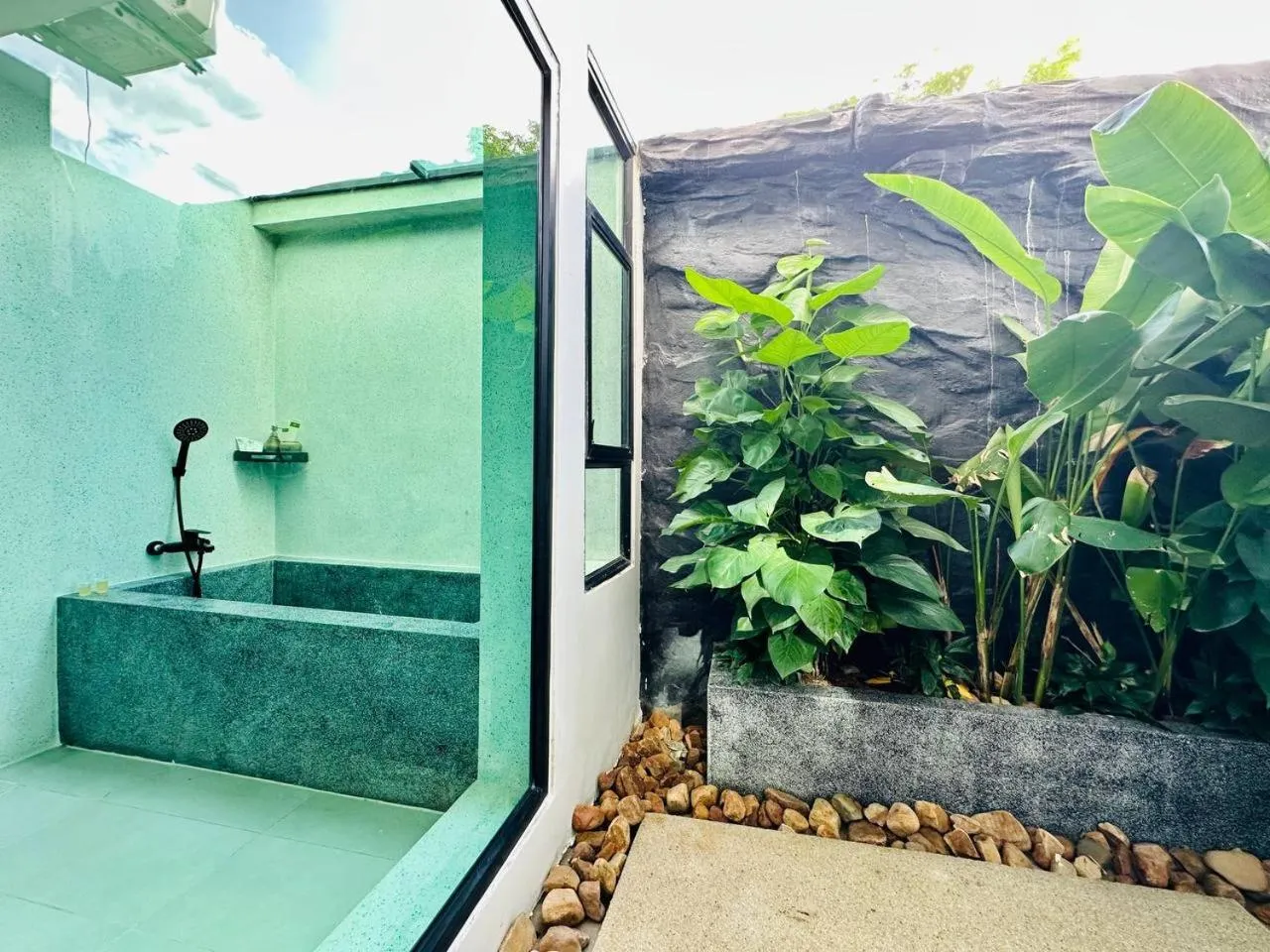 Garden in Raing Phnom Bungalow